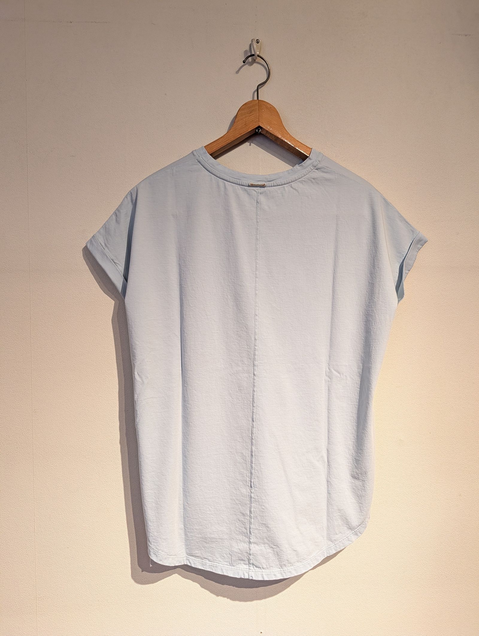 "LAIA"ロゴヘムラウンドT-shirt / ロゴTシャツ / ライトブルー