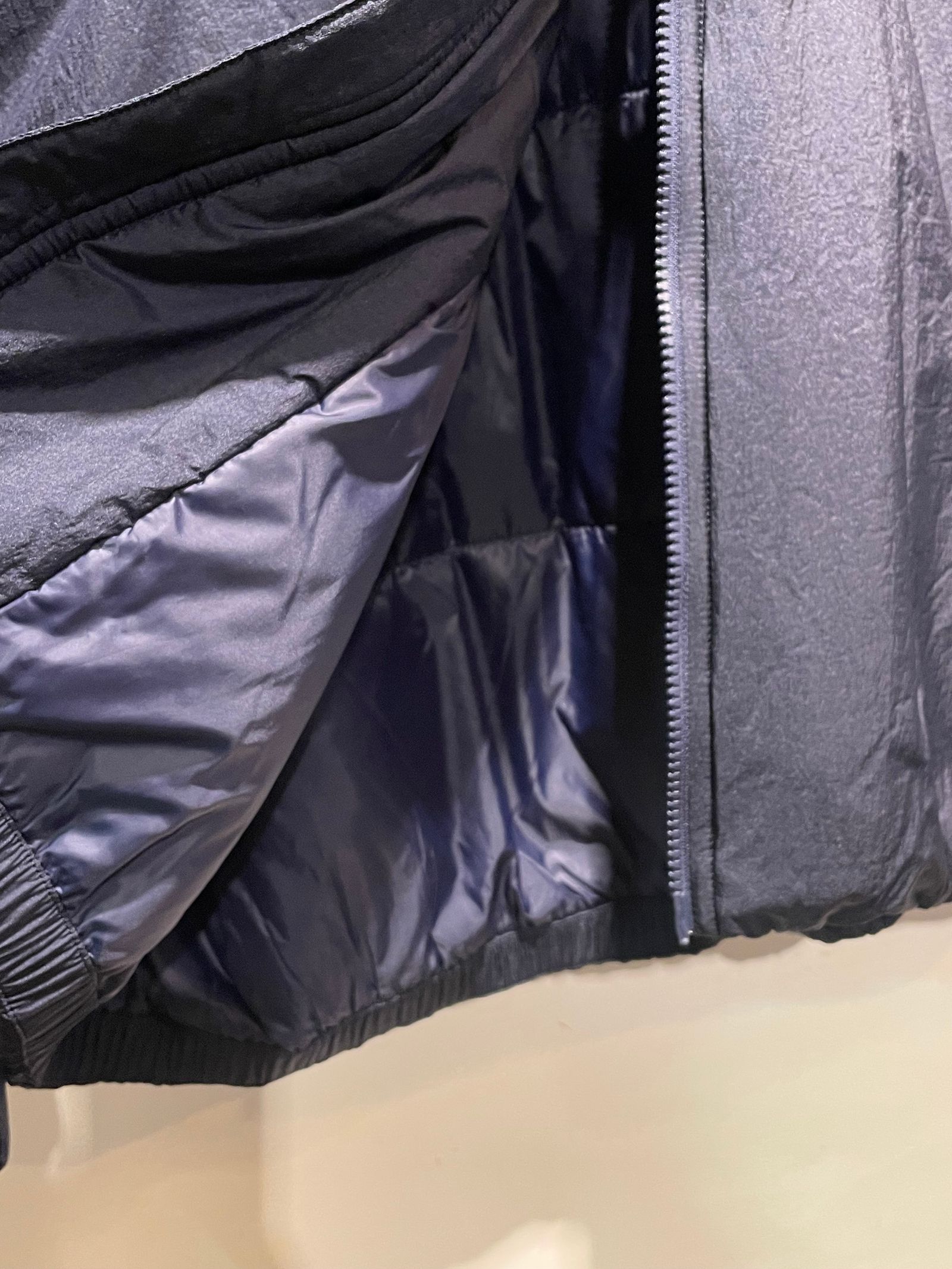 MEN'S INSULATION BOMBER JACKET / 中綿入りジャケット / ネイビー