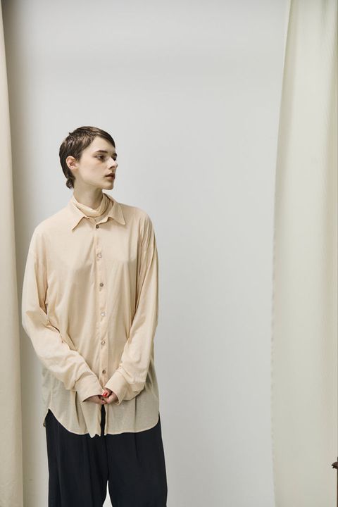 twisted cotton sheer jersey fluid shirt / シアーシャツ / ピンクベージュ