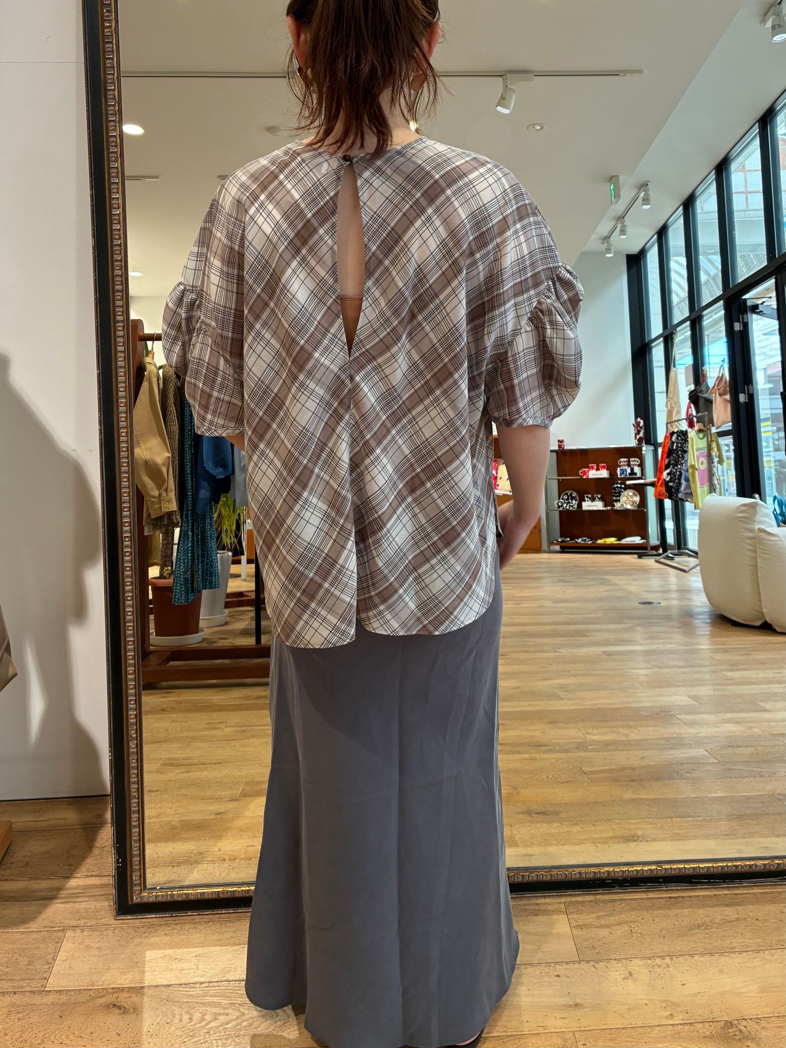 Sienna Glow Check Puff Blouse / パフスリーブチェックブラウス / ブラウン