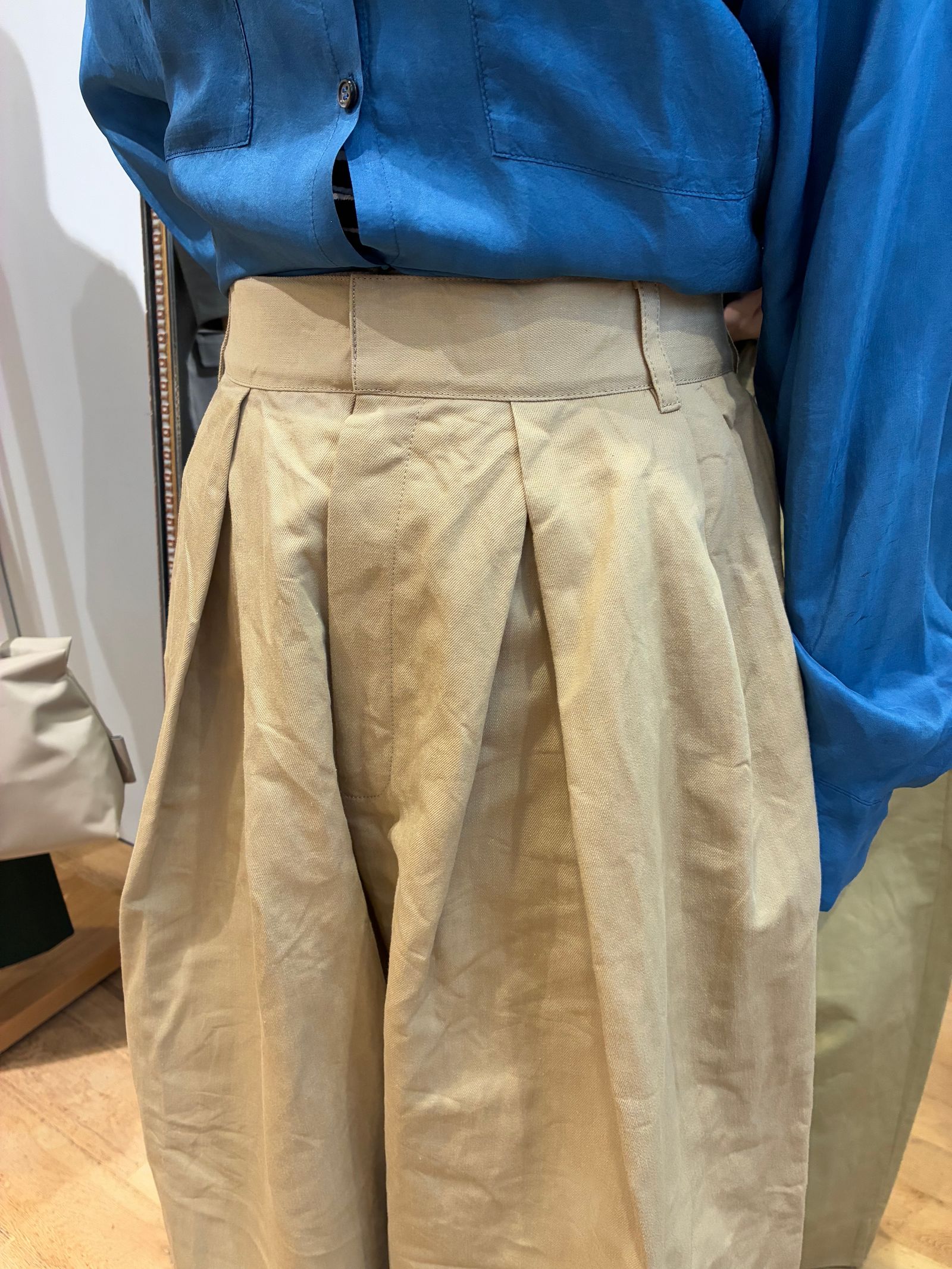 ワイドチノパンツ / ベージュ