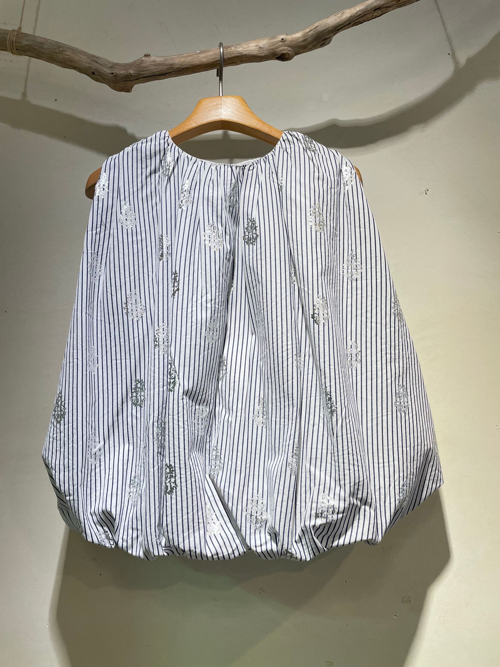 Poplin Foil Print Balloon Top / バルーンブラウス / ストライプ / ホワイト