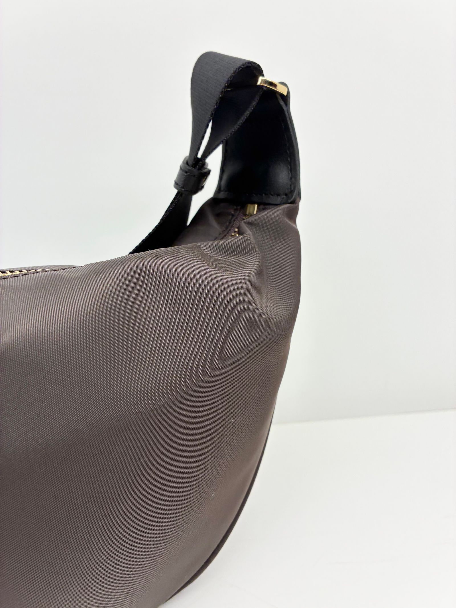 BIANCA / ナイロンボディバッグ / ブラウン