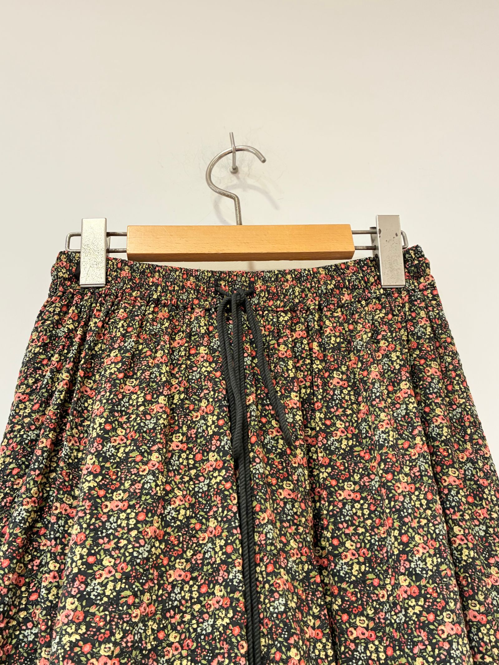 Printed Skirt / 花柄プリントスカート / ブラック