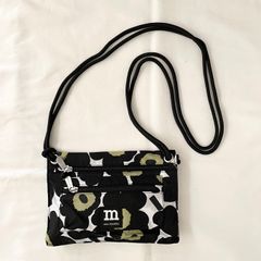 PASSIONE トレンド感あるカラーパンツコーデ