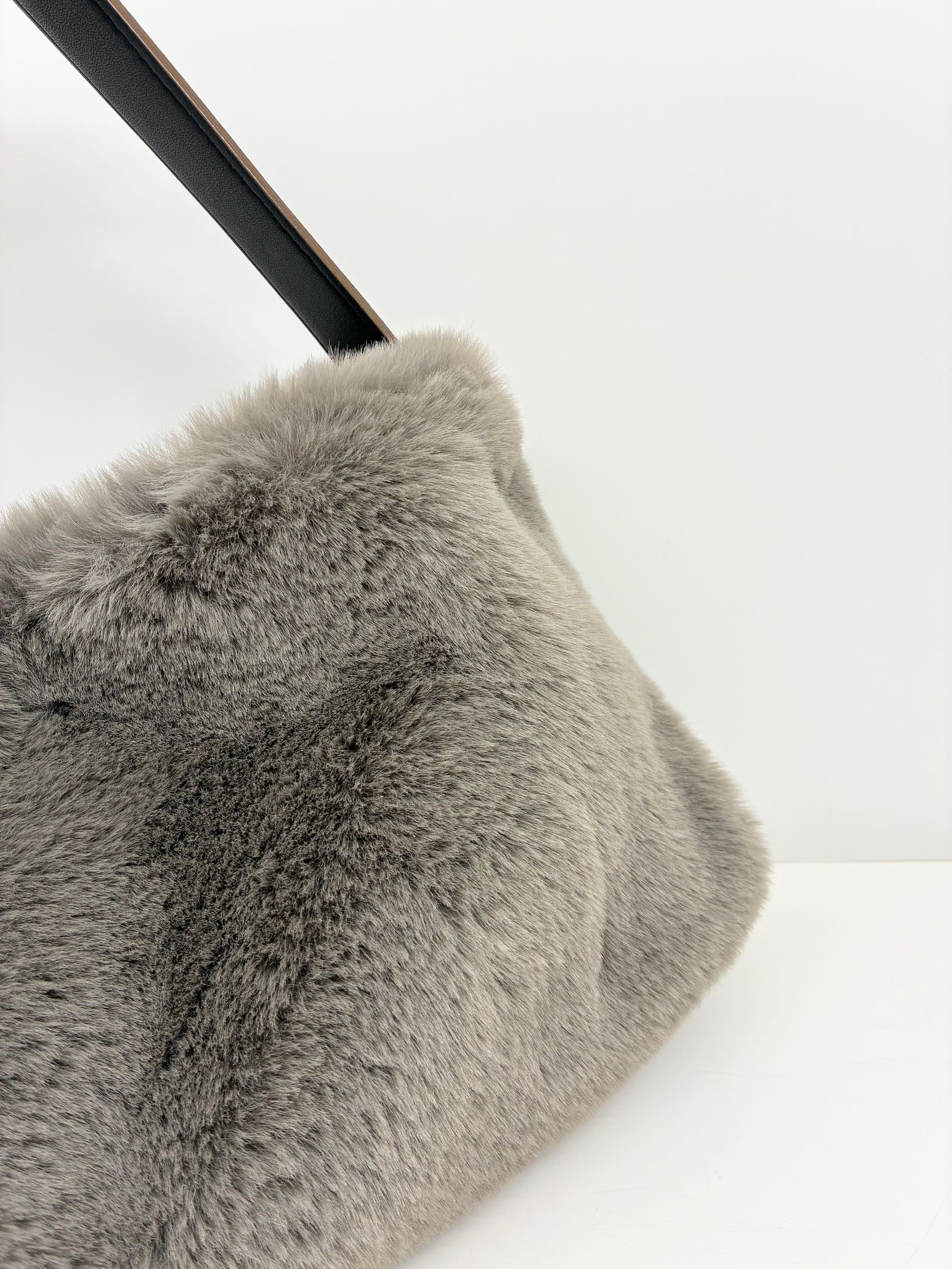 ELMO / レッキスエコファーバッグ / モカ / グレー