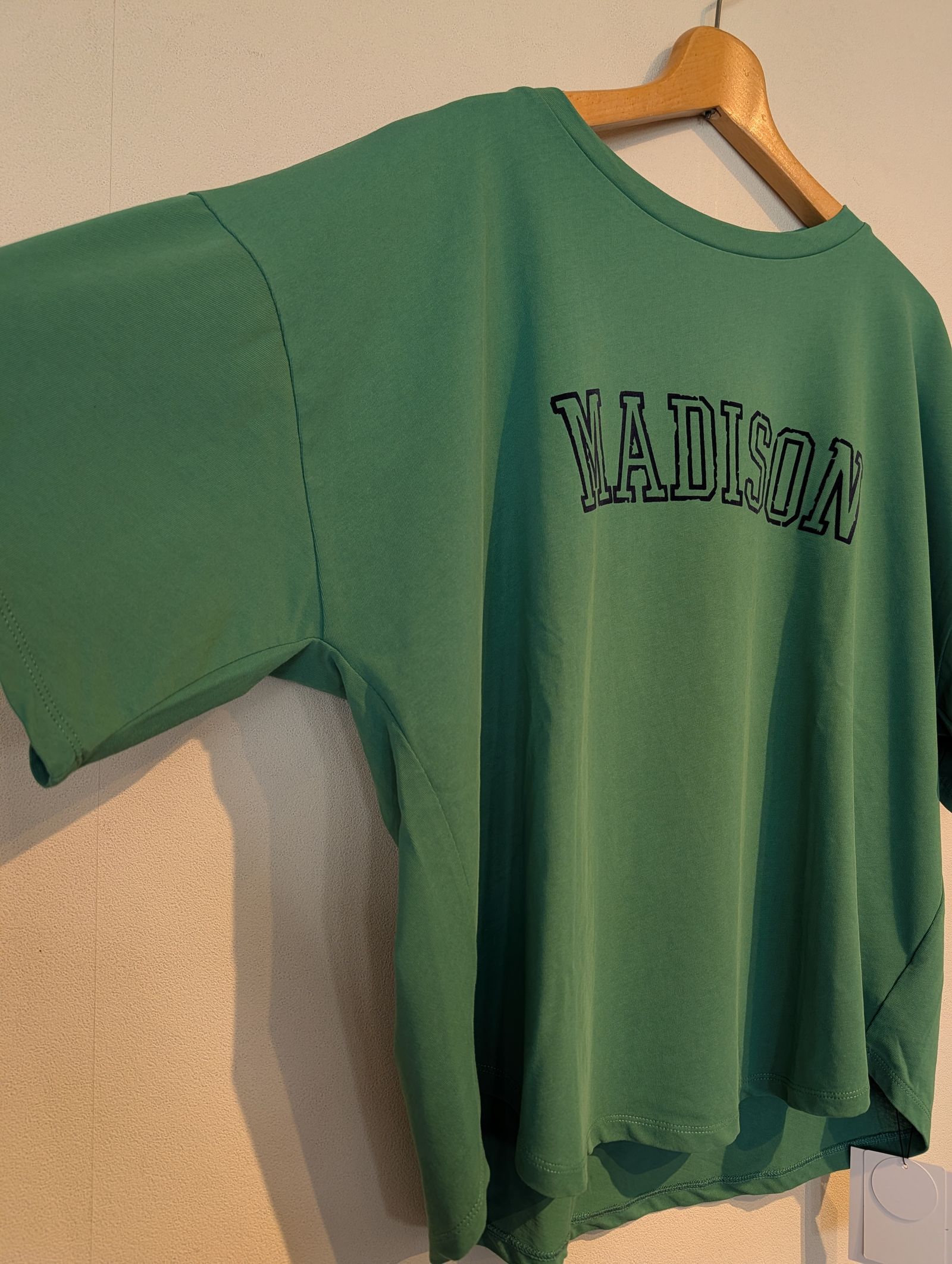 "MADISON"ロゴプリントハーフスリーブT-shirt / グリーン