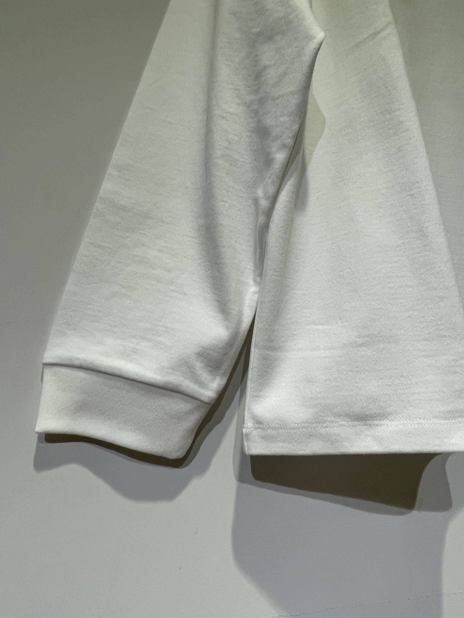 DODU Tシャツ / ロゴ刺繍ロンT / ホワイト