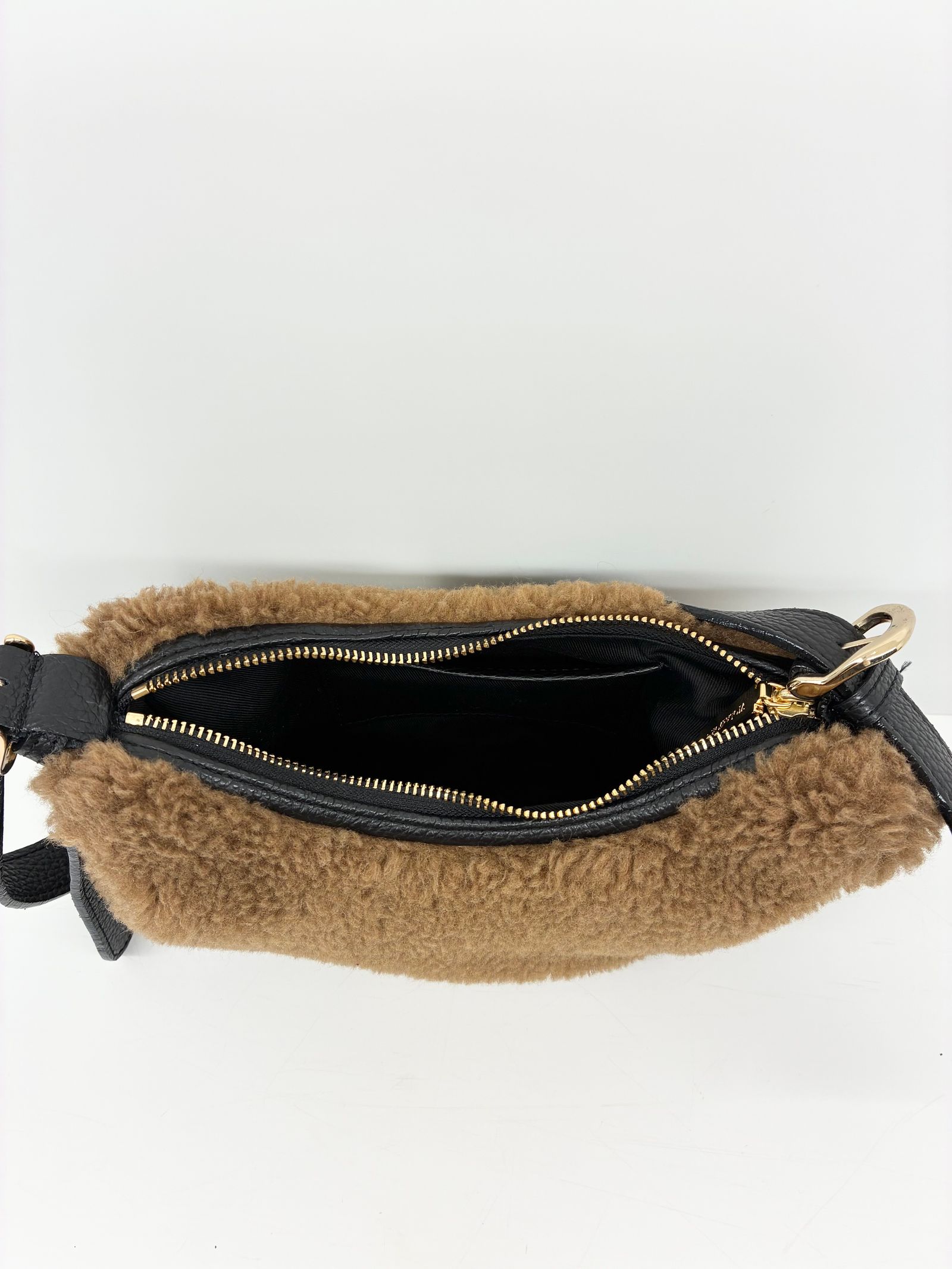 ELMO / エコムートンボア半月型バッグ / ブラウン