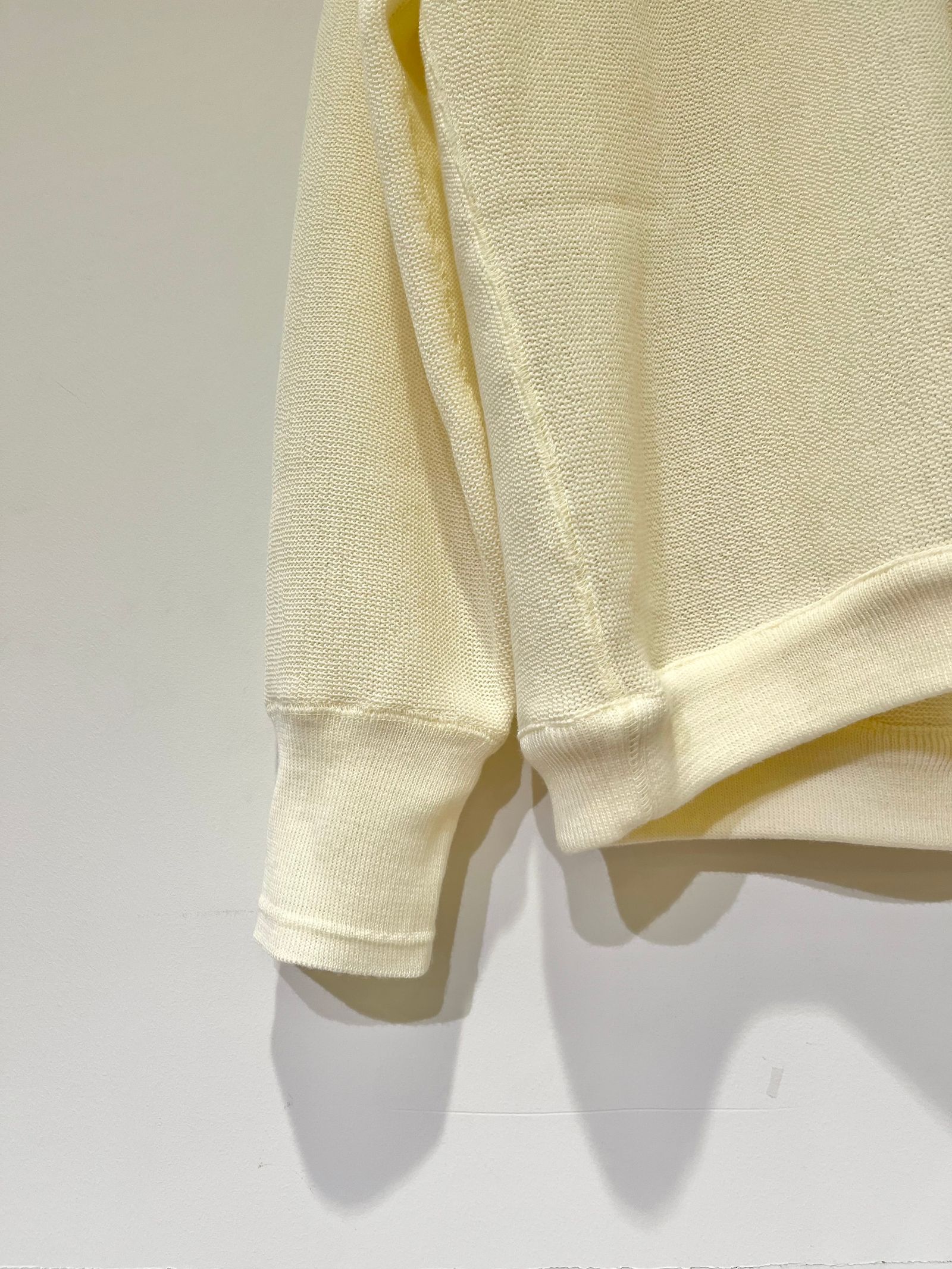 V-neck Long Sleeve Top / Vネックニット / オフホワイト