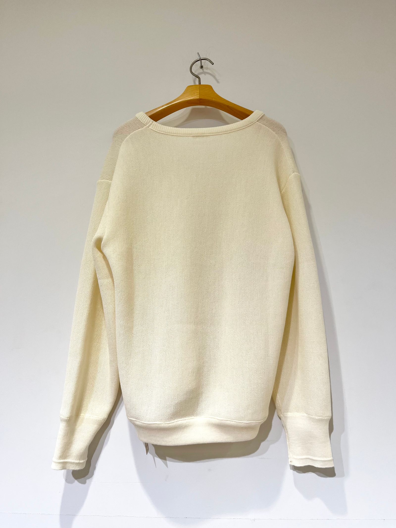V-neck Long Sleeve Top / Vネックニット / オフホワイト