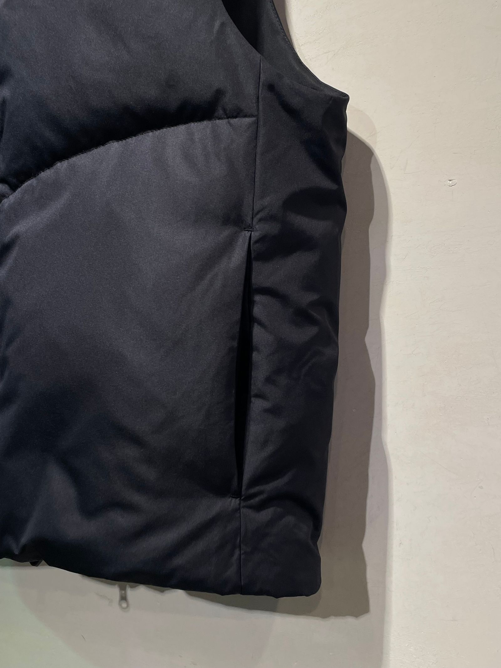 STAND DOWN VEST / スタンドカラーダウンベスト / ブラック