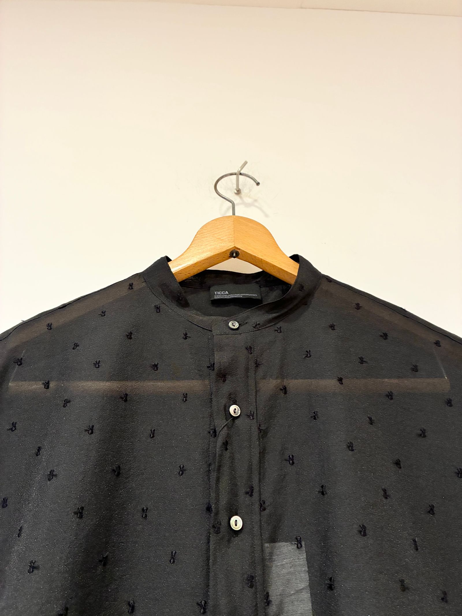 ドットエンブロイダリーフレンチシャツ / ドット刺繍シアーブラウス / ブラック