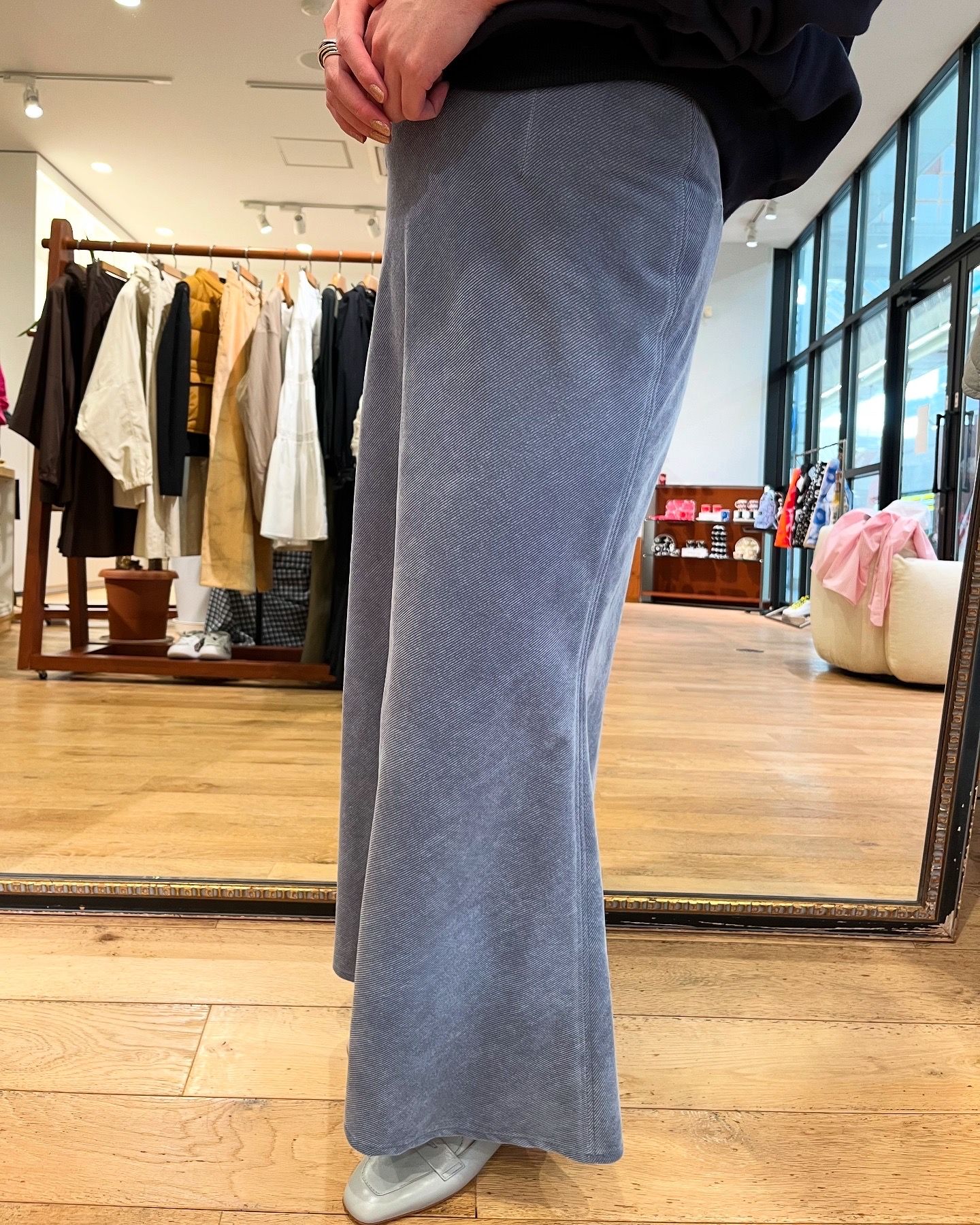 Bed&Breakfast / Chambray Corduroy Skirt / コーデュロイスカート / ブラック