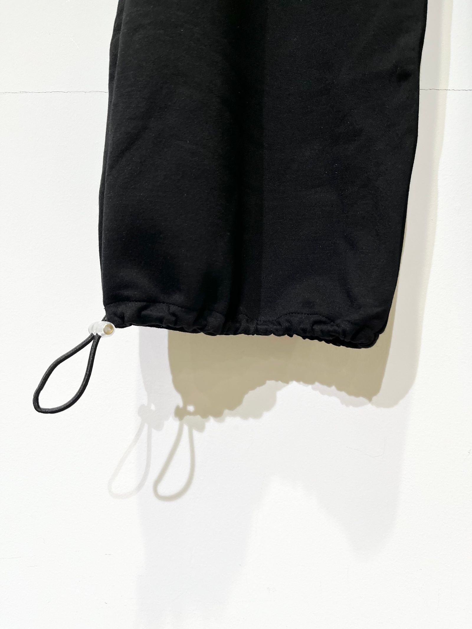 Standard Stretch Super Ponte Pants / 裾絞りパンツ / ブラック