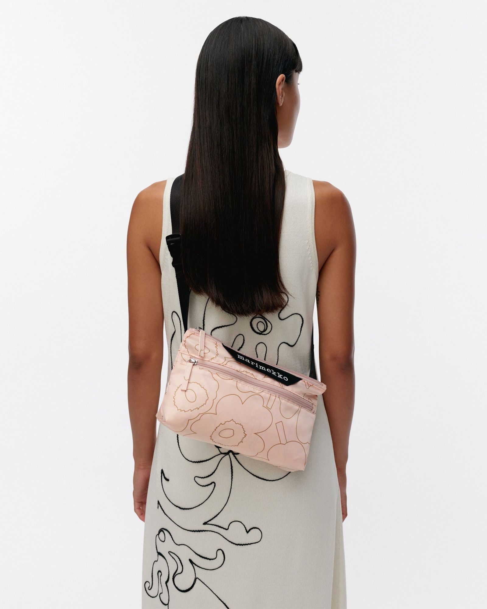 【日本限定】Neat Crossbody Piirto Unikko S / ショルダーバッグ / ピンク