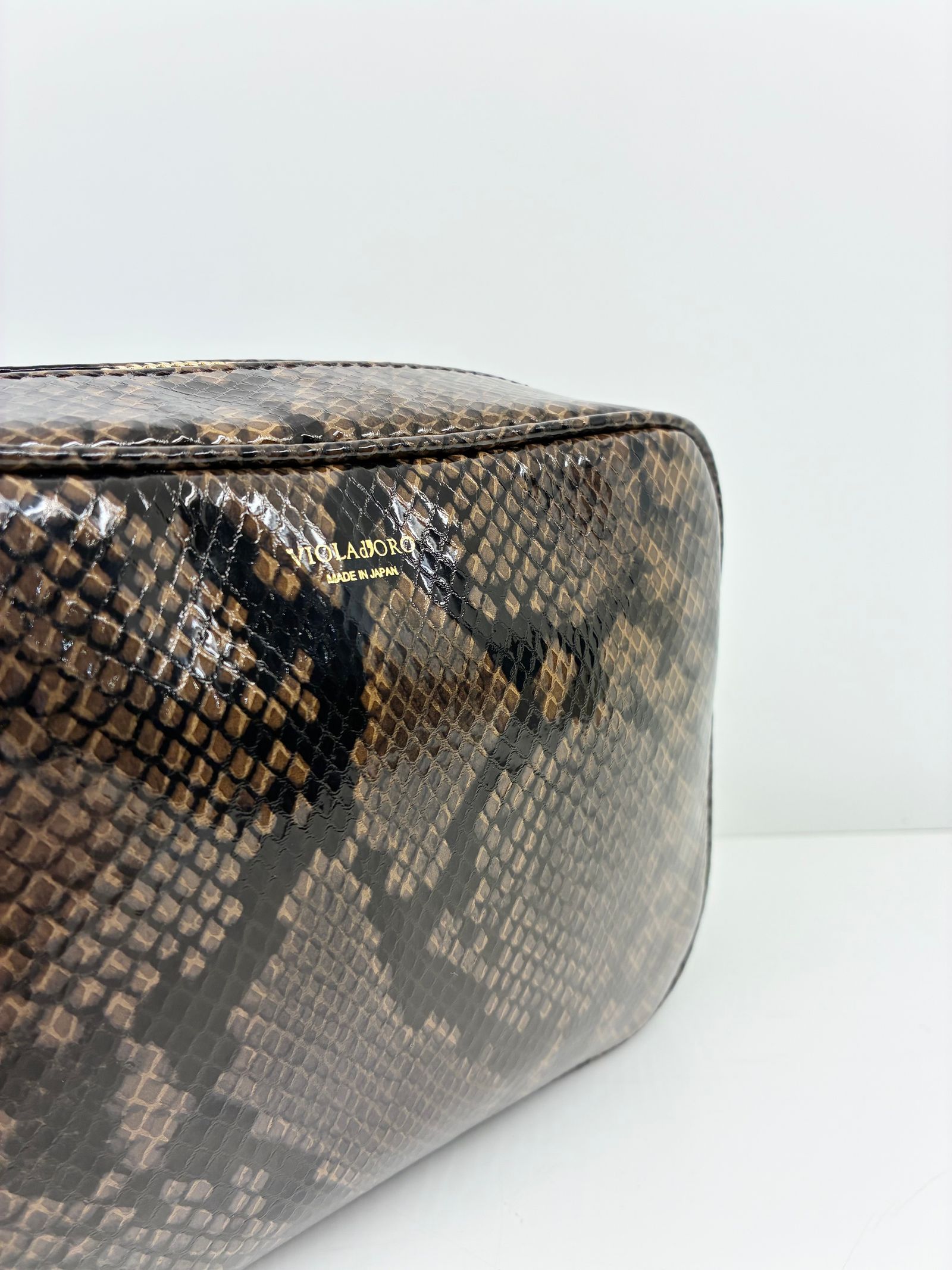 python / パイソン柄カメラバッグ / ショルダーバッグ / ブラウン