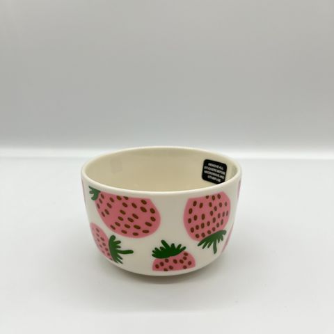 【アジア限定】Mansikka マンシッカ いちご柄 ボウル 小鉢