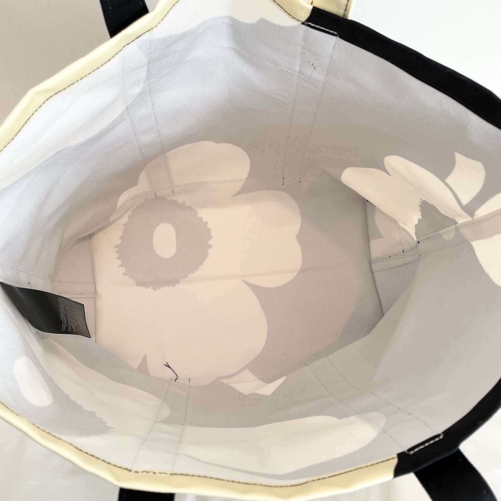 Peruskassi Juhla Unikko ウニッコトートバッグ