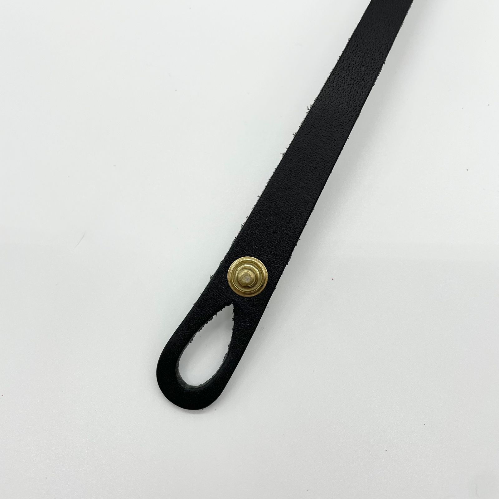 スナップボタンレザーブレスレット