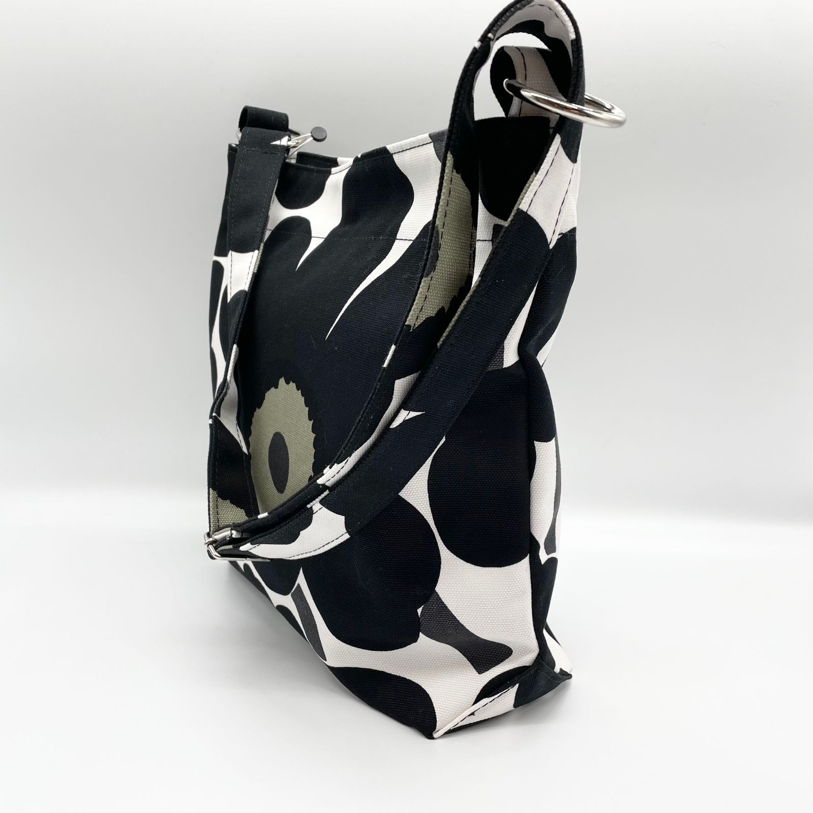 Pieni Unikko Venni ショルダーバッグ