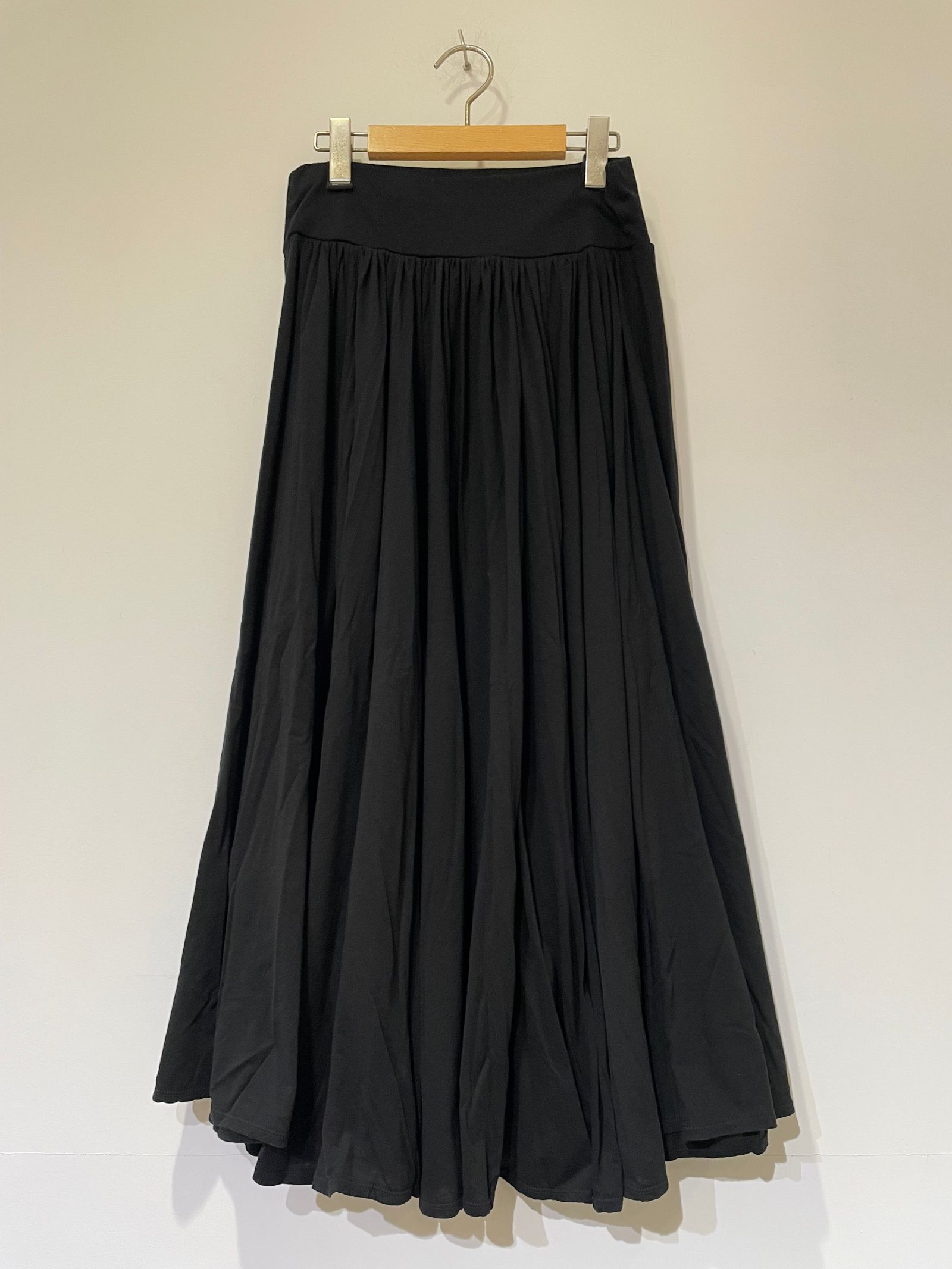 ジャージーコレット ウィンドフレアスカート / マキシスカート / ブラック