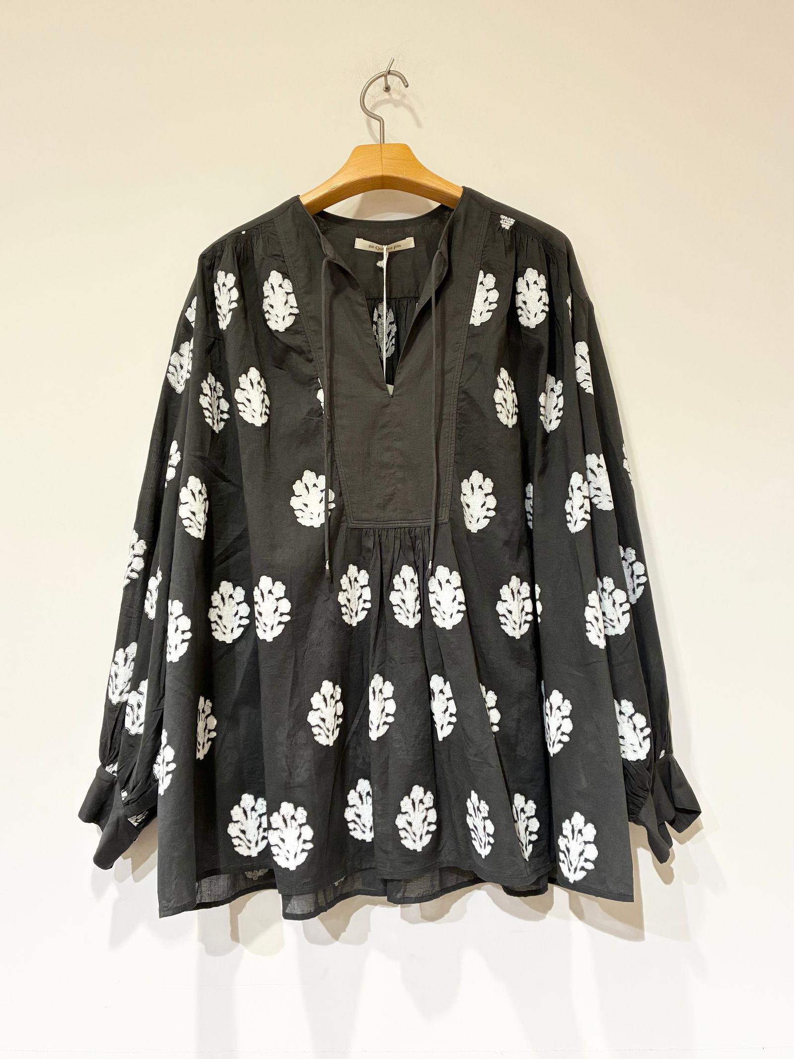 ne Quittez pas - Cotton Voile Sedum Foil Print Gather Blouse