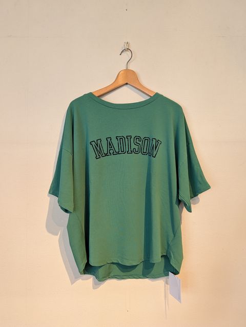 "MADISON"ロゴプリントハーフスリーブT-shirt / グリーン