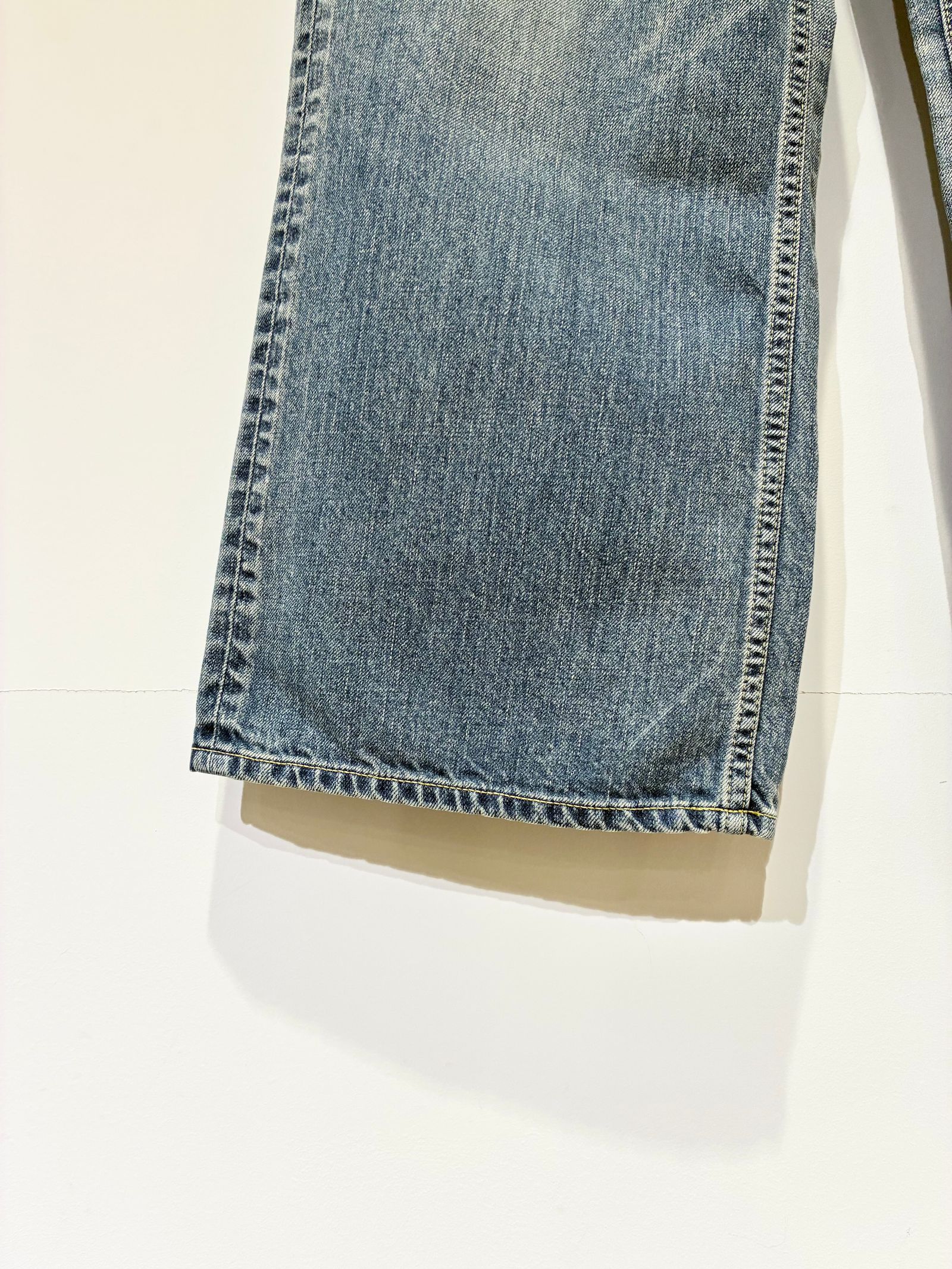 MILLENNIUM JEANS / ストレートデニム / ライトブルー