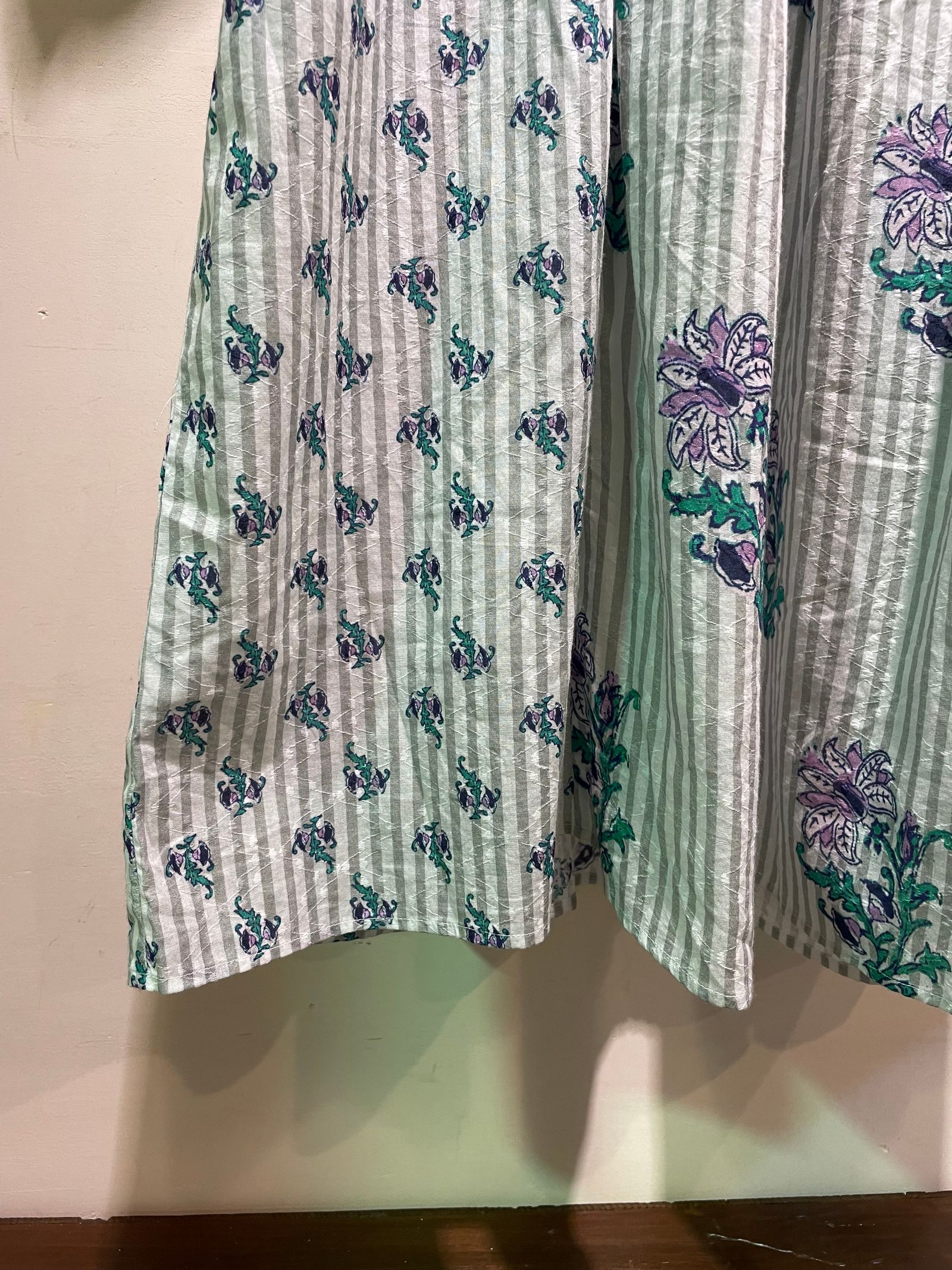 Cotton Jacquard Lily Print Shirring Dress / フラワープリントワンピース / グレー