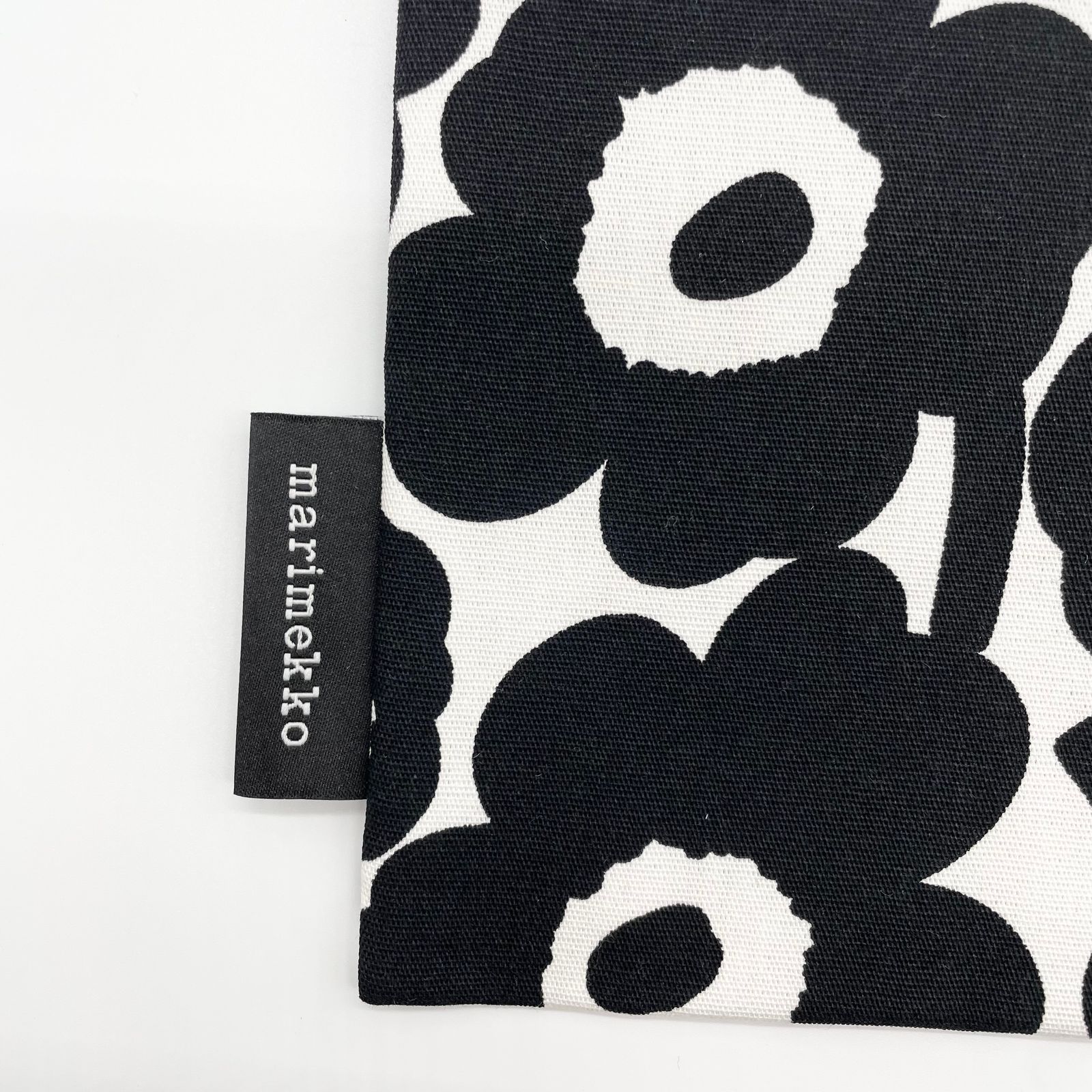 Kaika Mini Unikko ジップポーチ