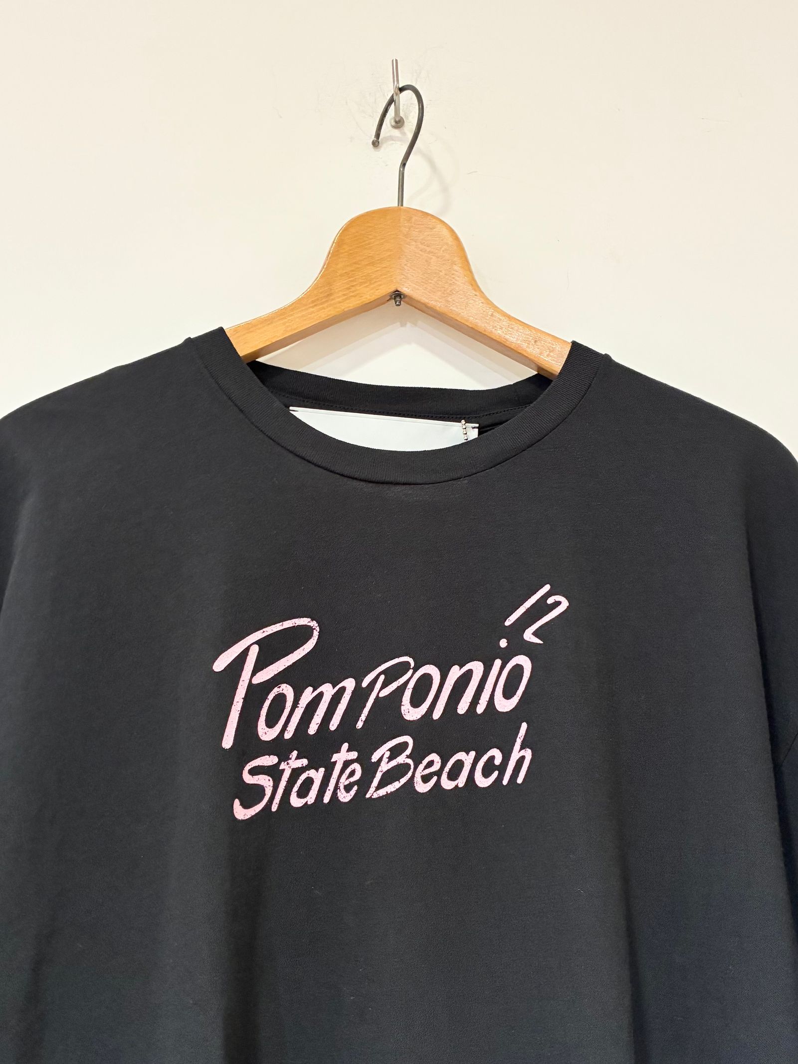 【ラスト1点】pomponioTシャツ / ロゴTシャツ / チャコールグレー