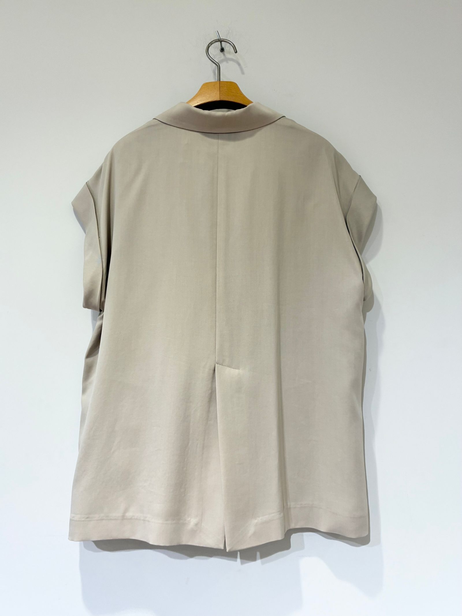 フィブリオ 半袖ジャケット / ジレ / ベージュ