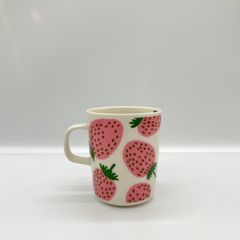 【アジア限定】Mansikka マンシッカ マグカップ いちご柄
