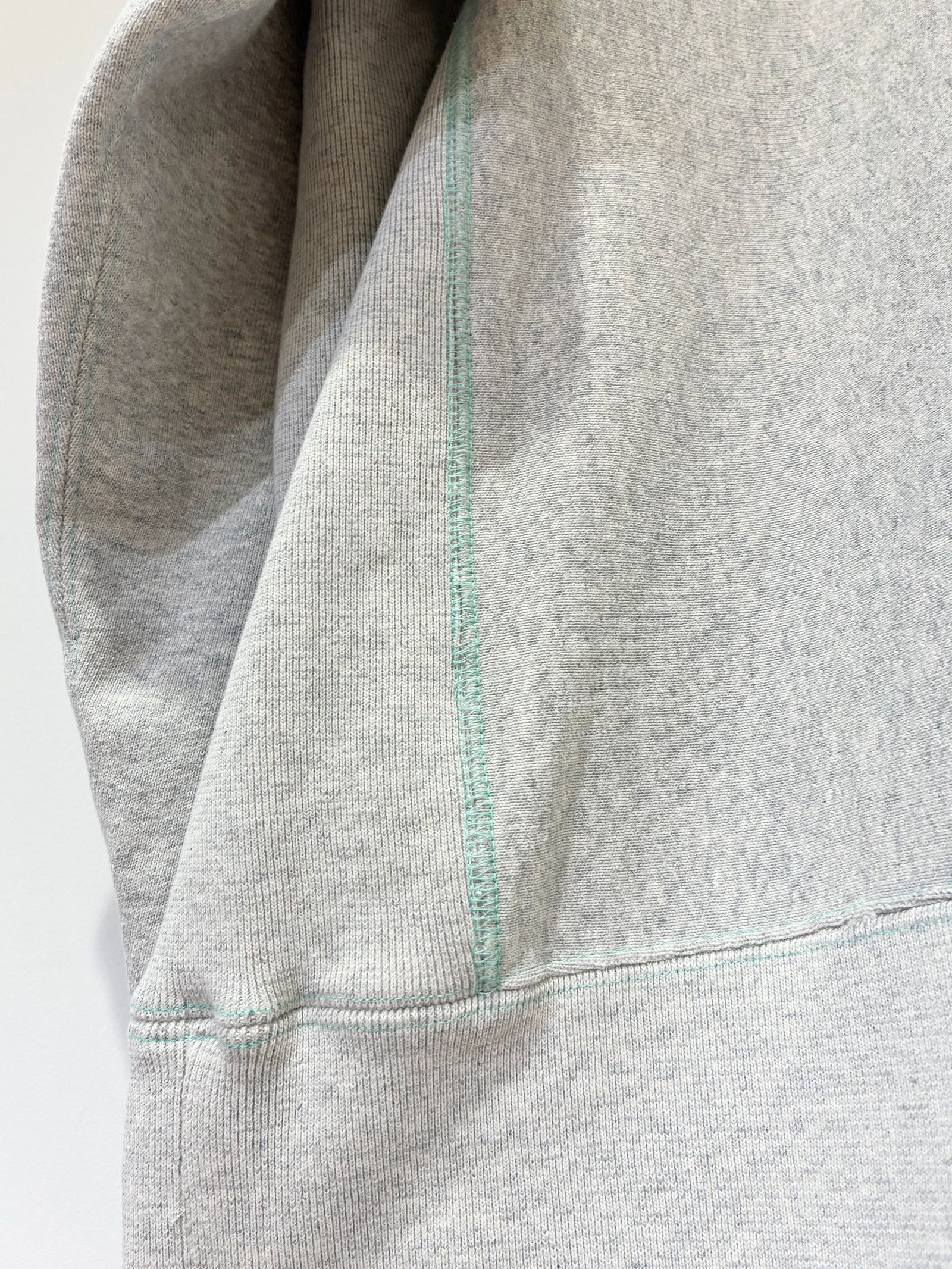 Sweat Shirt / スキッパーロゴプリントスウェット / グレー