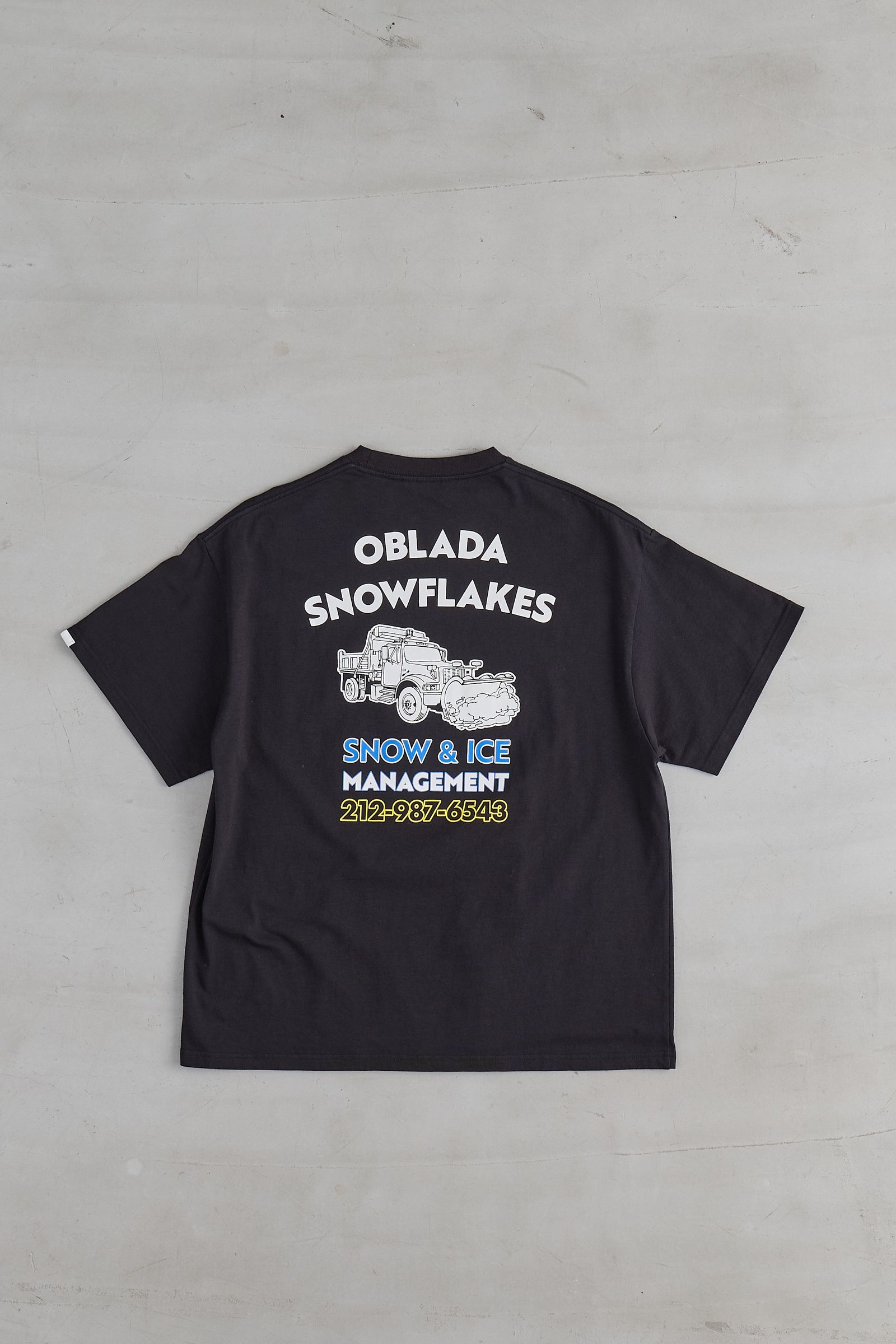 SNOWFLAKES TEE / プリントTシャツ / ブラック