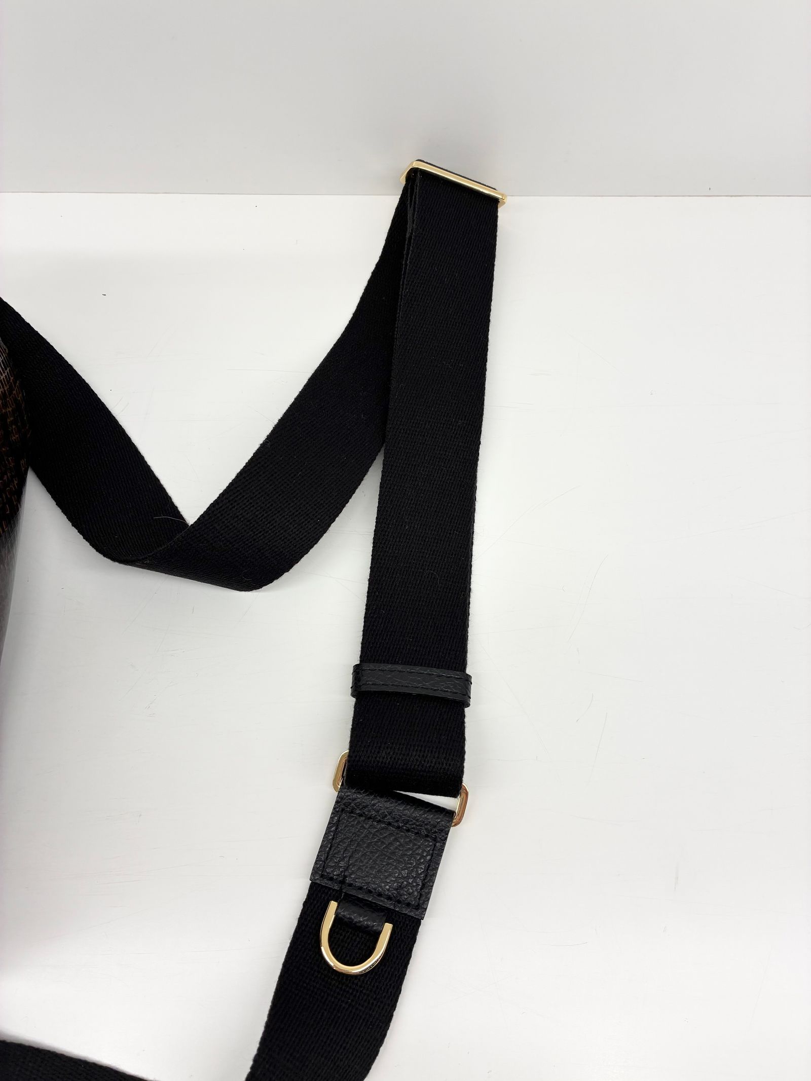 python / パイソン柄カメラバッグ / ショルダーバッグ / ブラウン