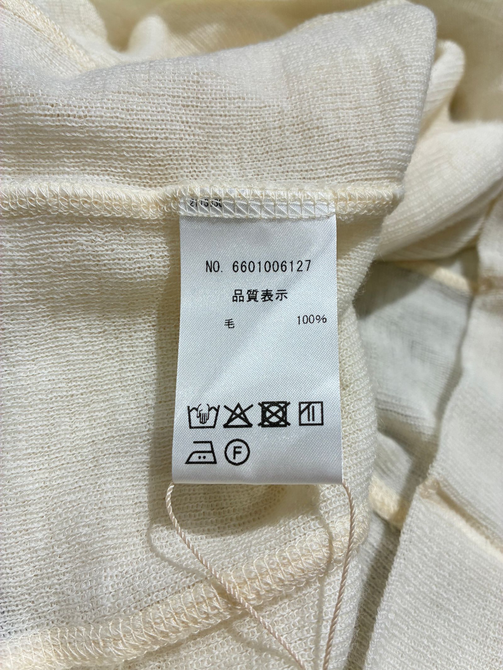 Long Sleeve Top / クルーネック長袖ニット / ホワイト