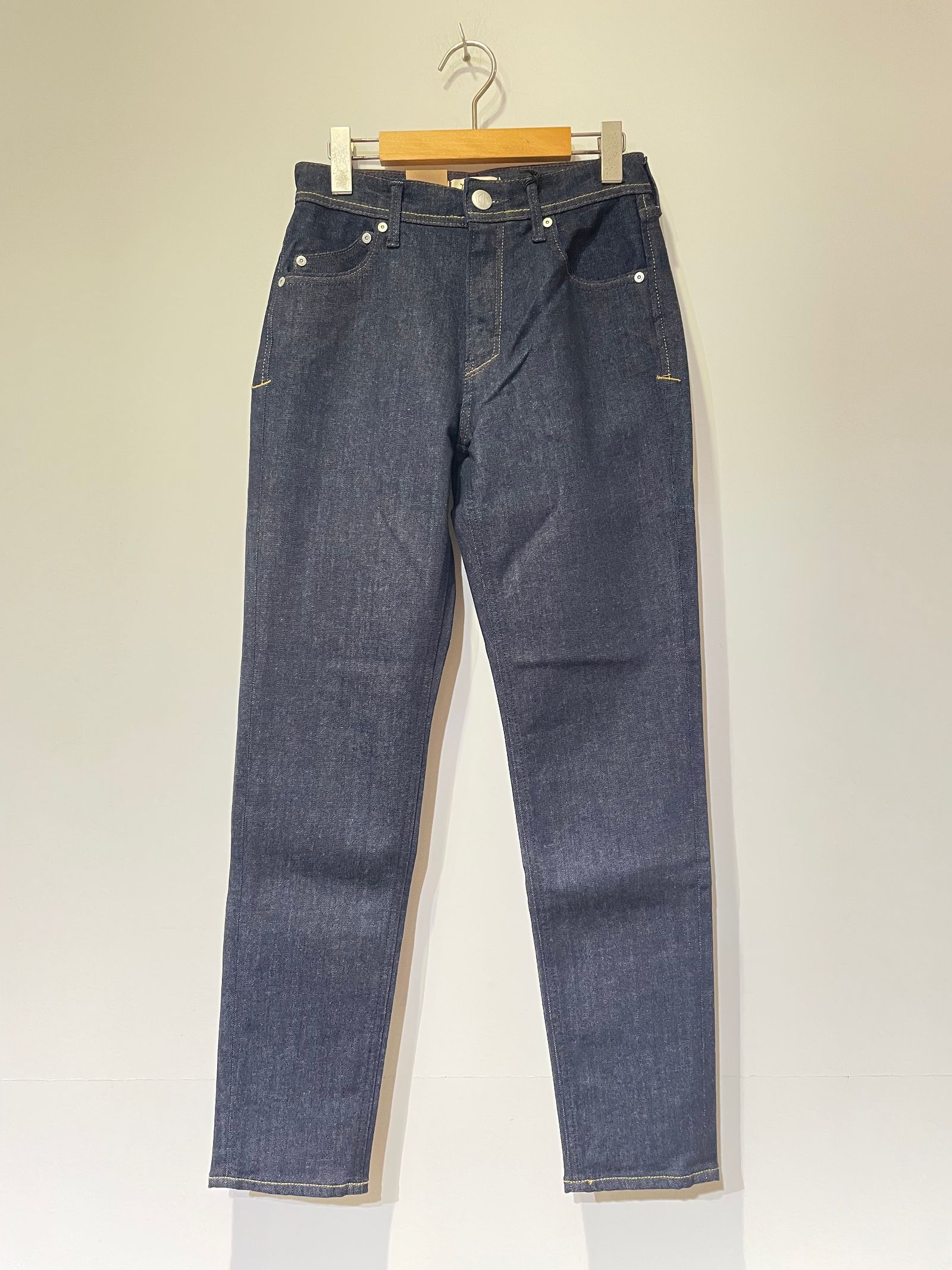 RUTH / PREMIUM2 / スリムテーパード / ブラック