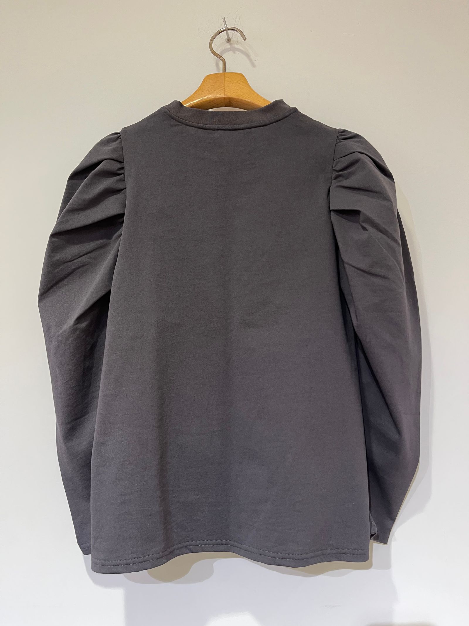 【ラスト1点】SHIRRING JERSEY BLOUSE / パフスリーブカットソー / ロンT / チャコールグレー