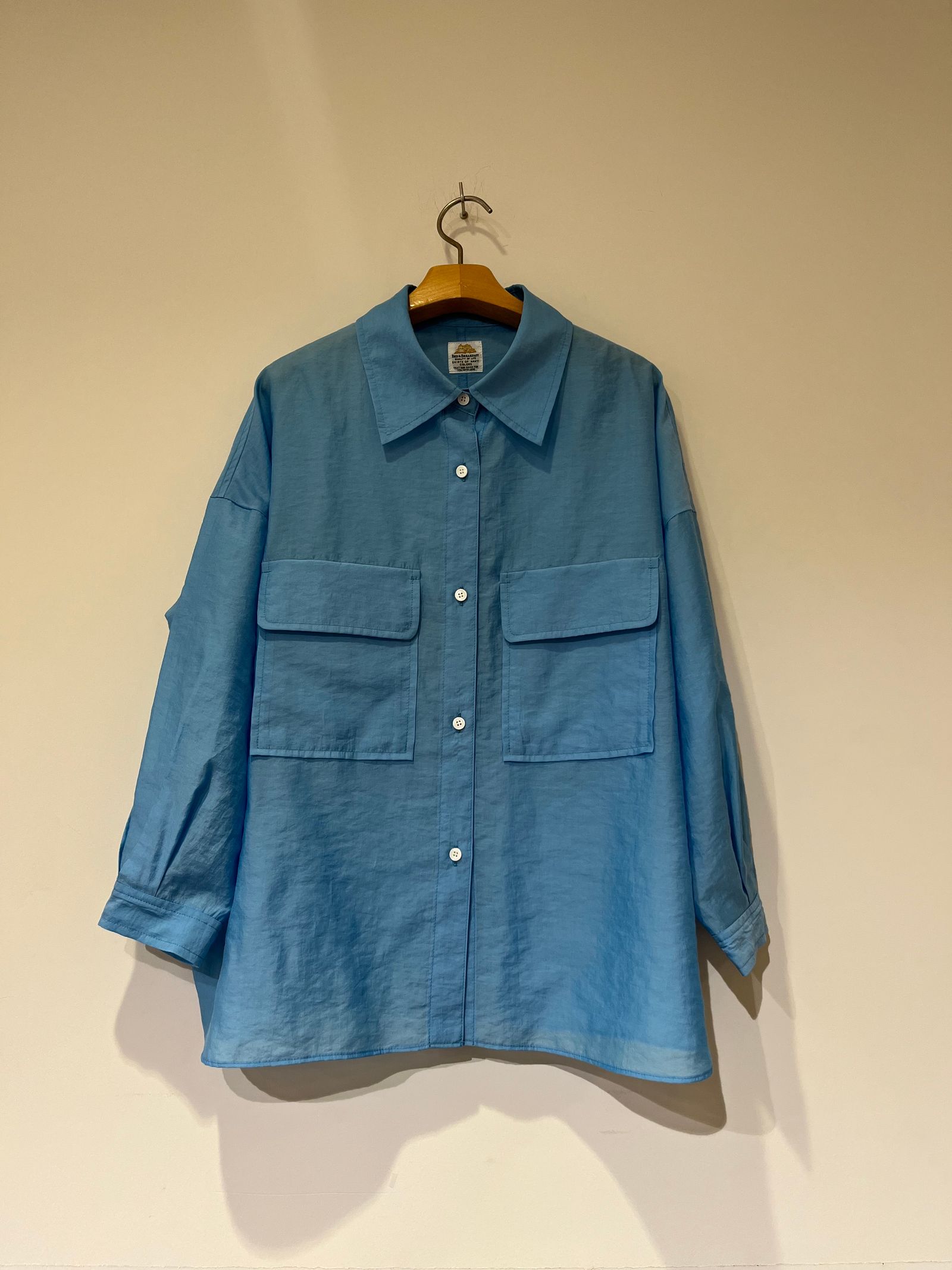GREED - 新品 Greed International グリード スリットブラウスの