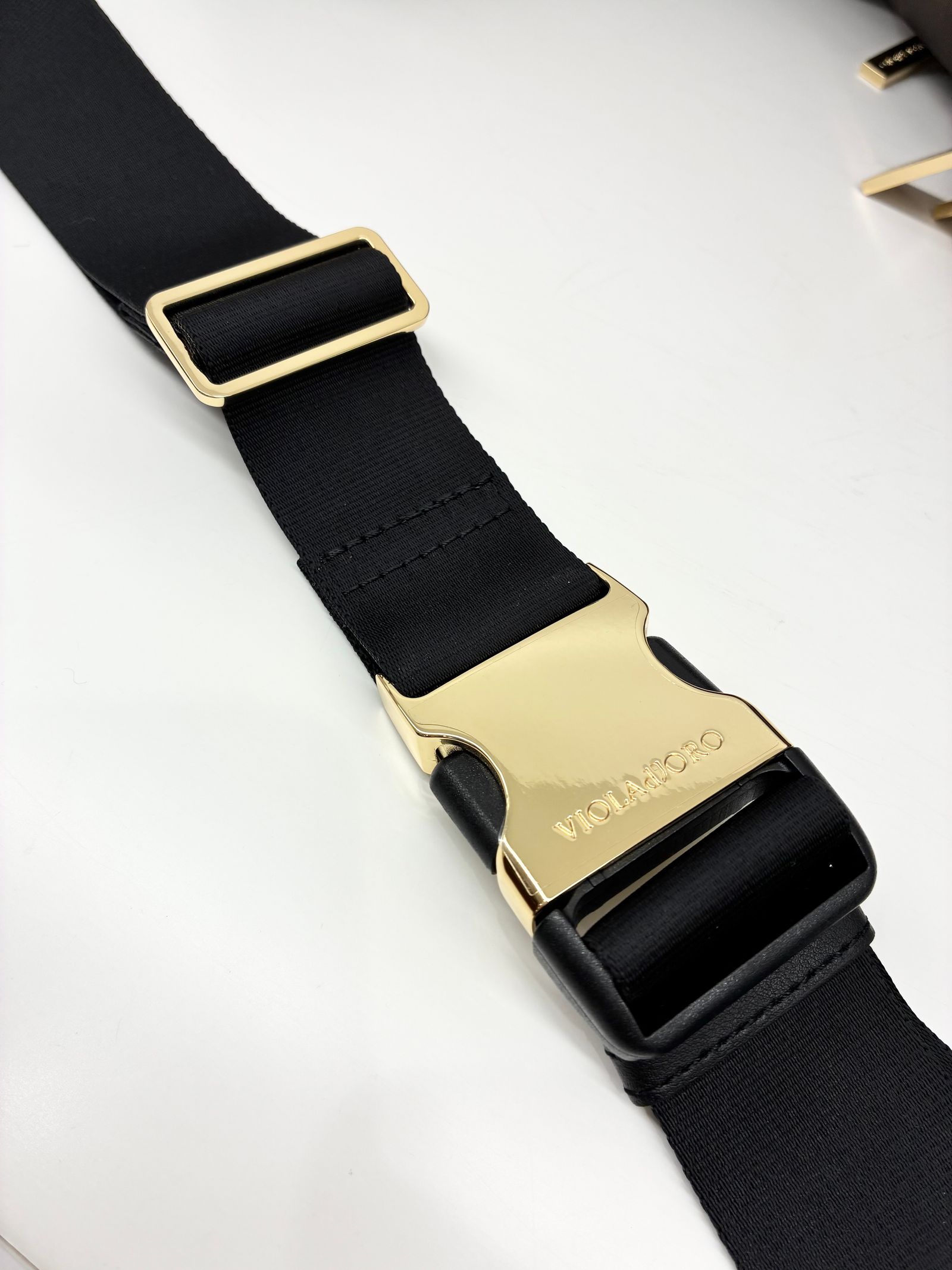 BIANCA / ナイロンボディバッグ / ブラウン