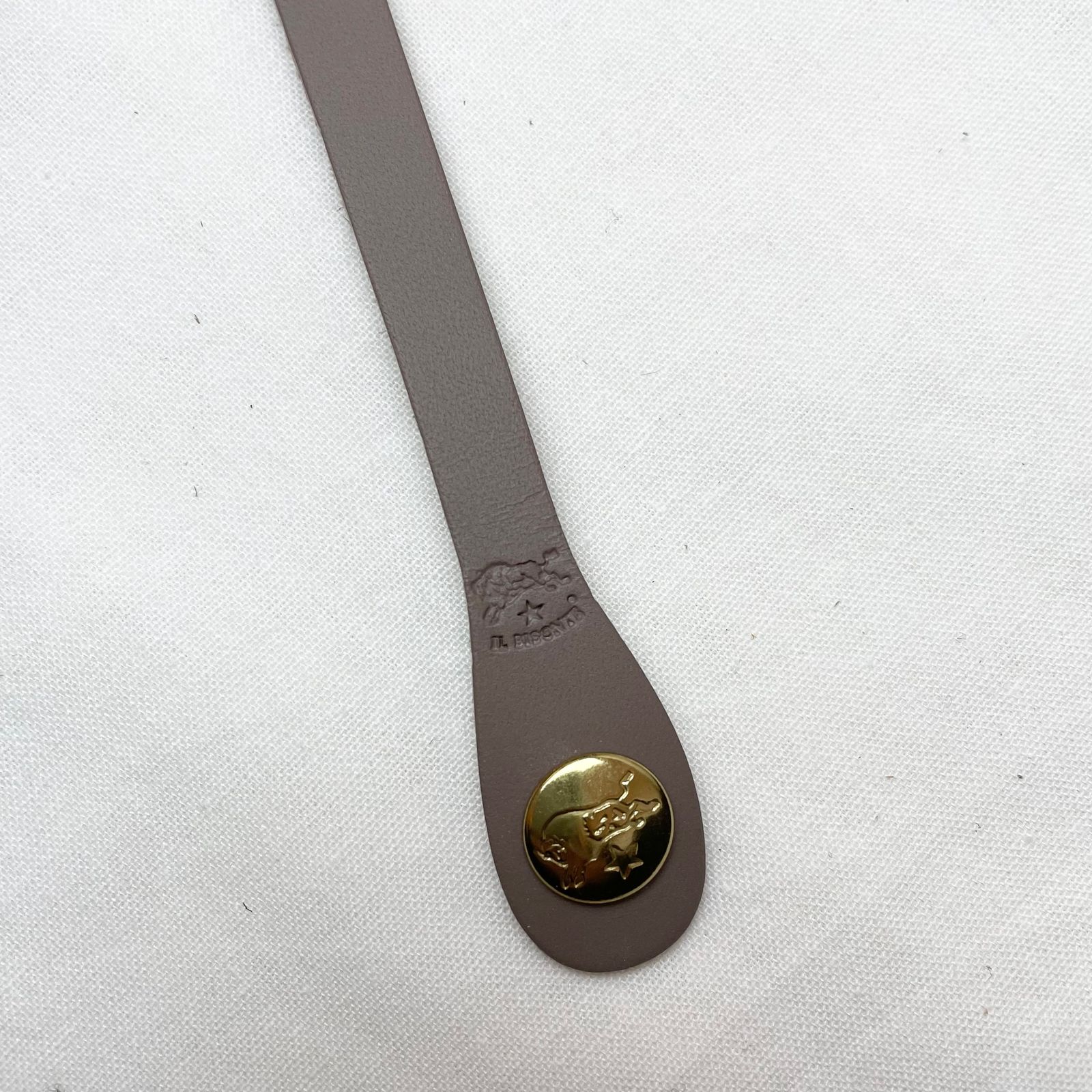 スナップボタンレザーブレスレット