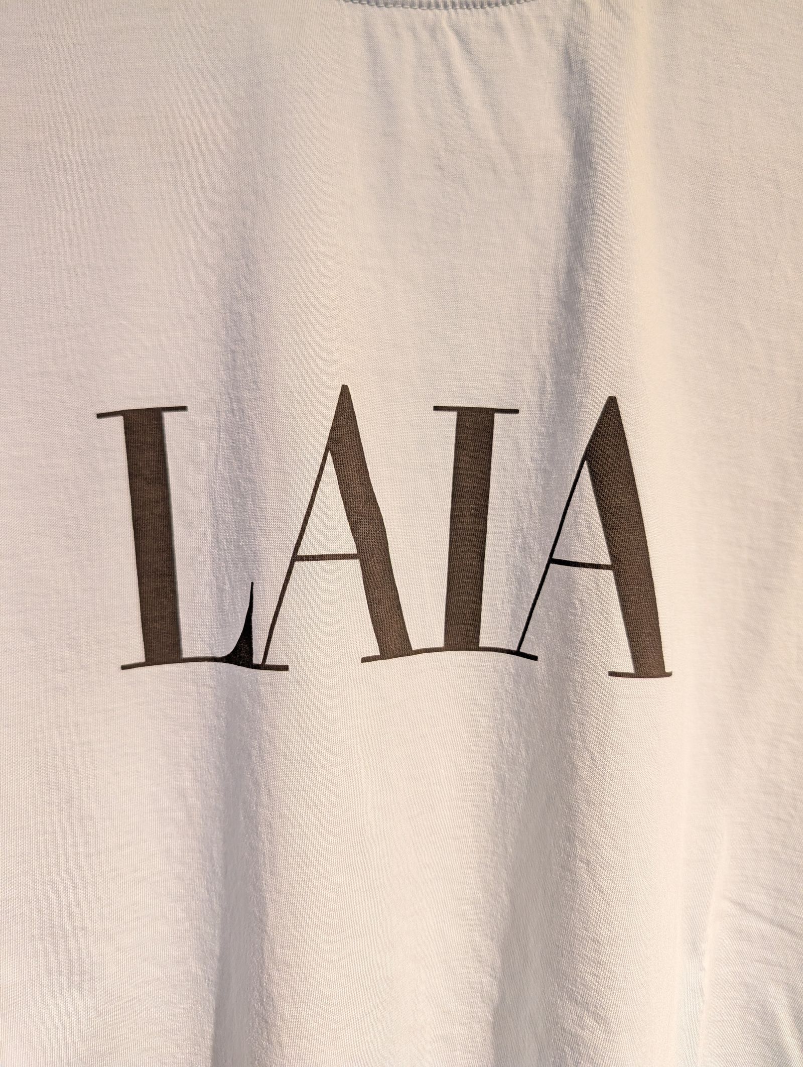 "LAIA"ロゴヘムラウンドT-shirt / ロゴTシャツ / ライトブルー