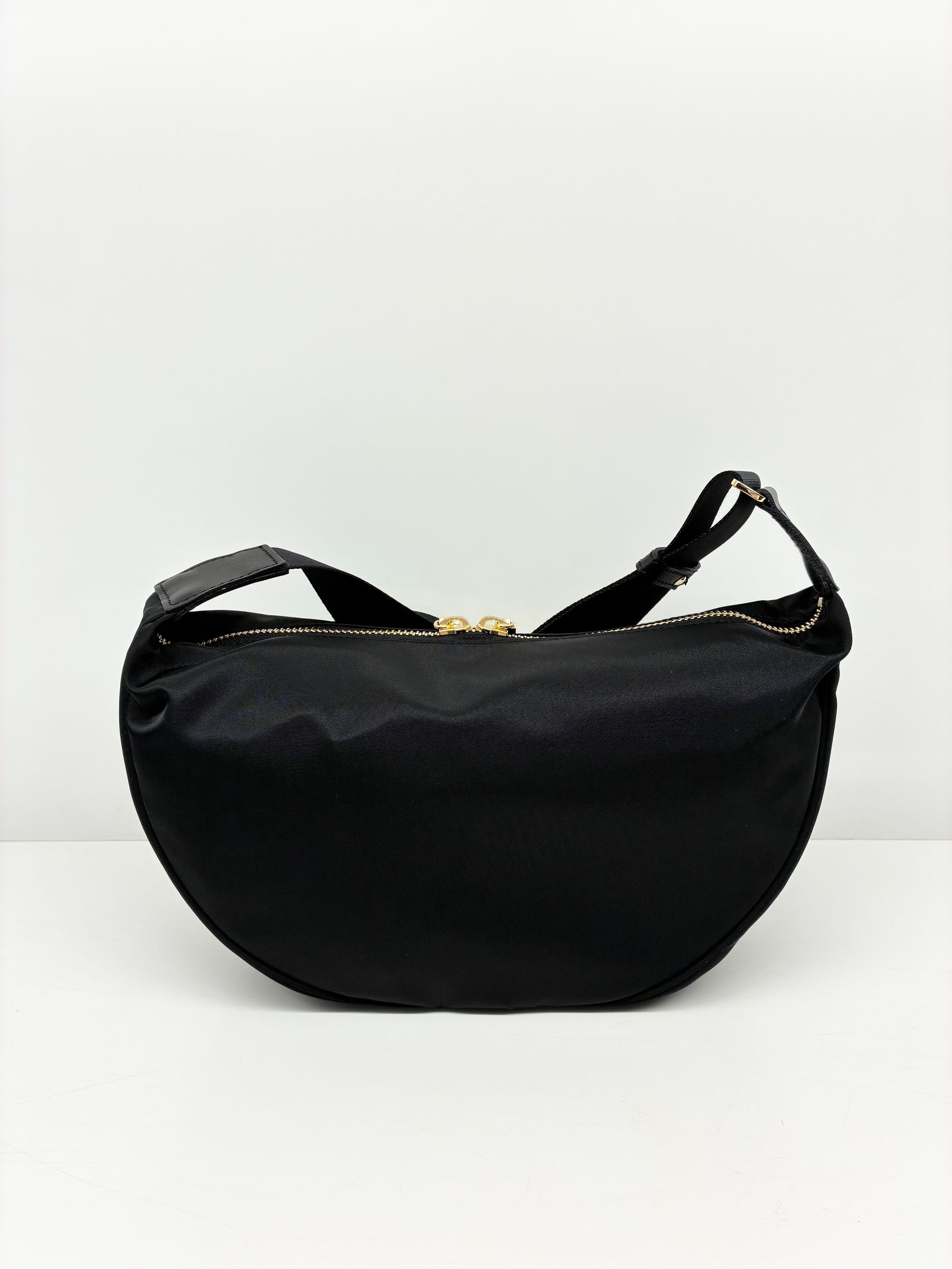 BIANCA / ナイロンボディバッグ / ブラック