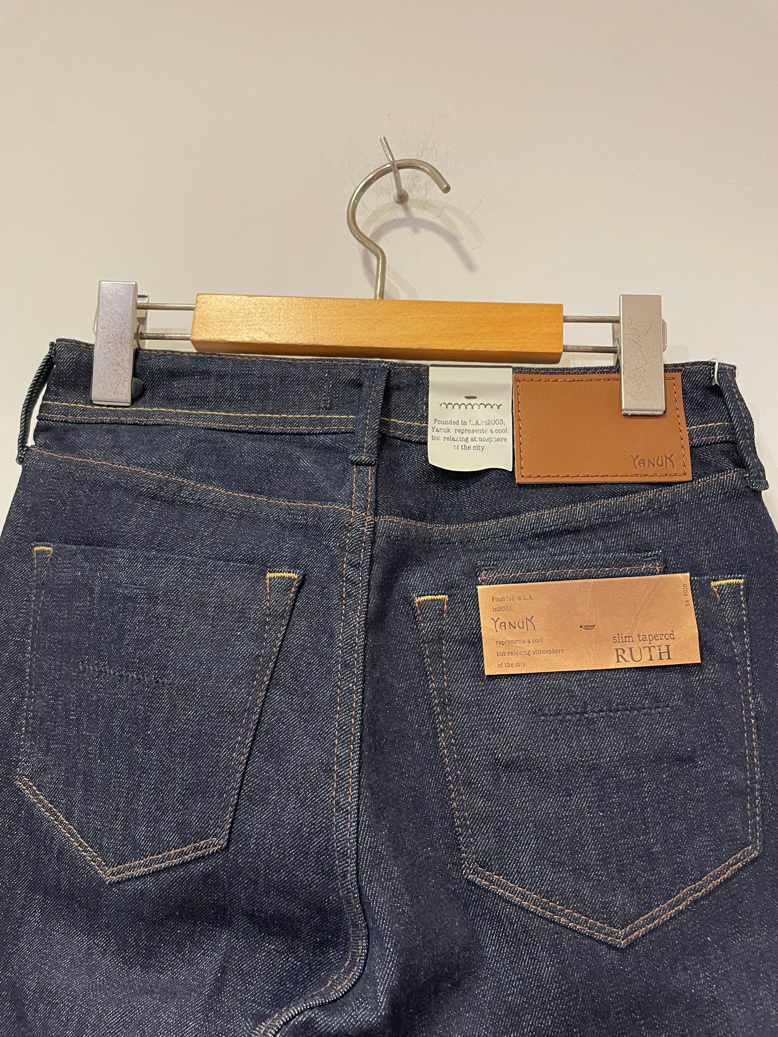 RUTH / PREMIUM2 / スリムテーパード / ブラック