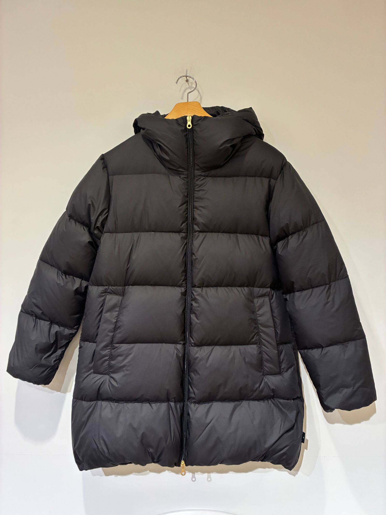 WICAPI / ウィカピ / ミドル丈ダウン / ブラック