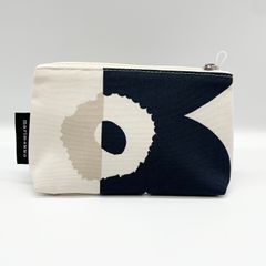 Eelia Suur Unikko ポーチ