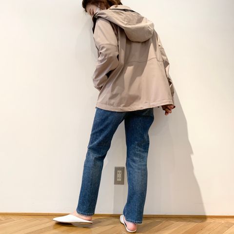 きれいめに着れるPASSIONEのマウンテンパーカー