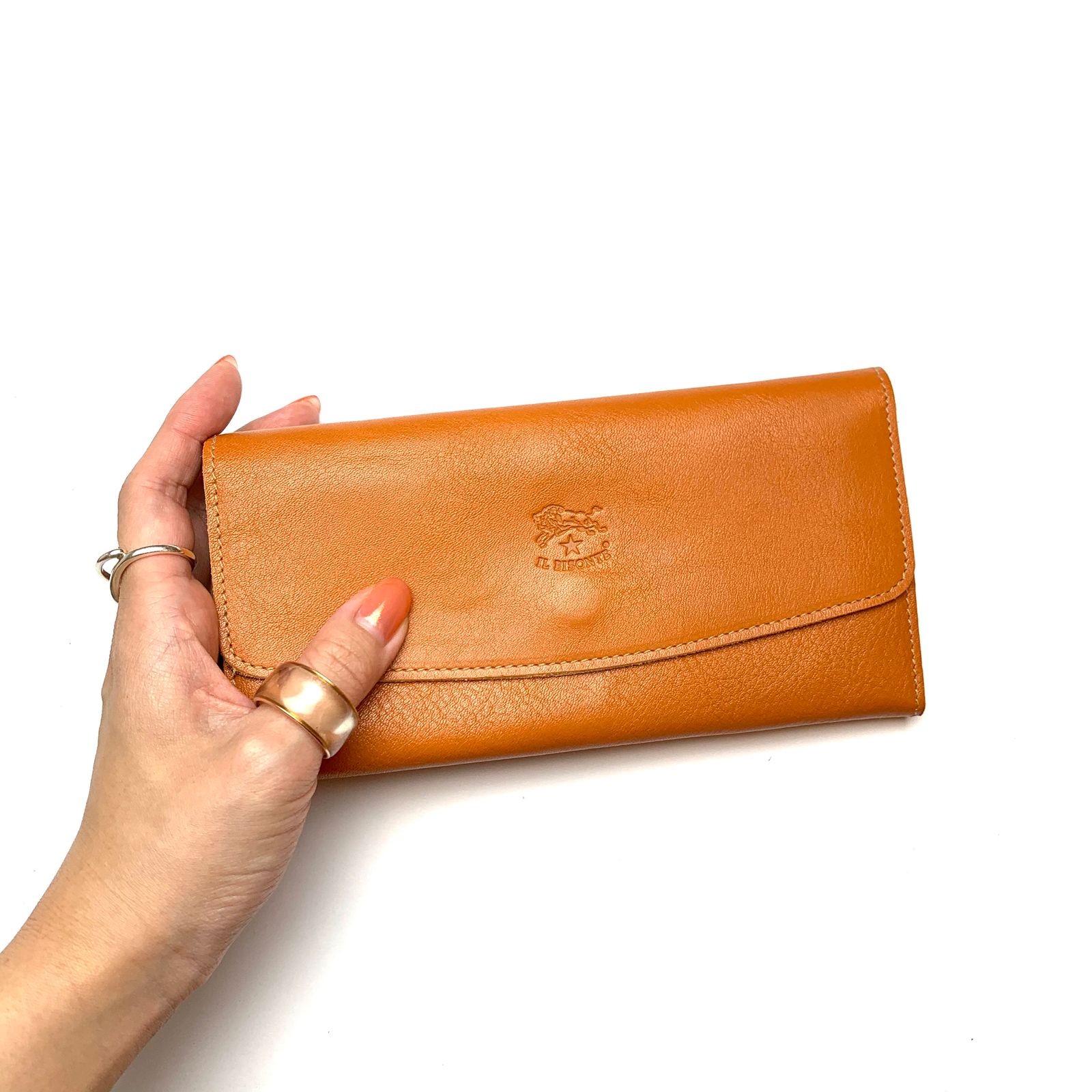 IL BISONTEのラウンドフラップ長財布 | HALLOW's web store